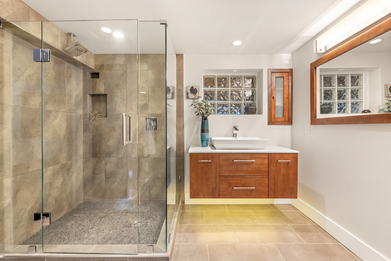 1949 Mackay Avenue, North Vancouver 14
