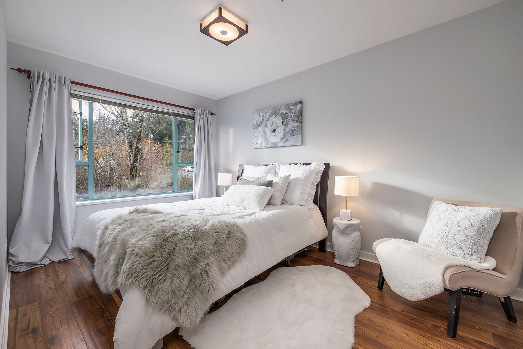 #302-1085 W17th Street, North Vancouver 17