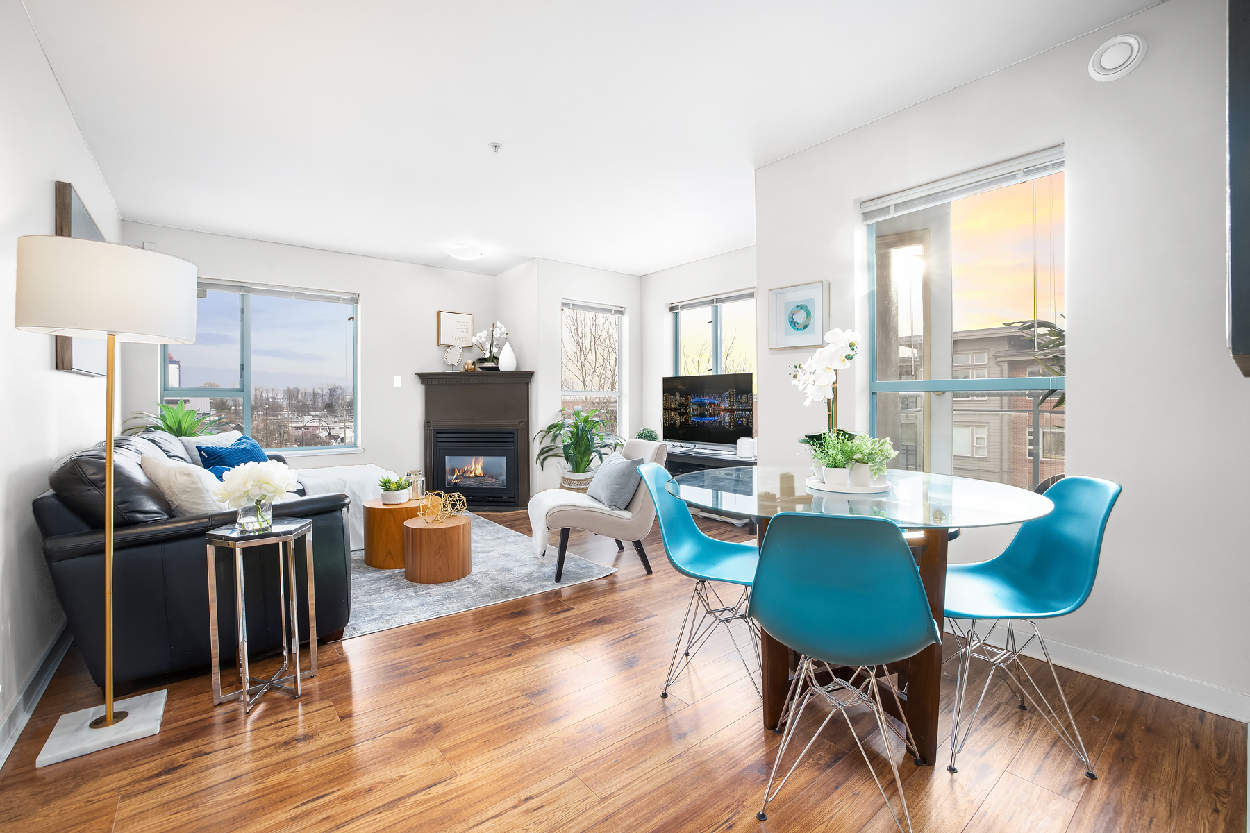 #302-1085 W17th Street, North Vancouver