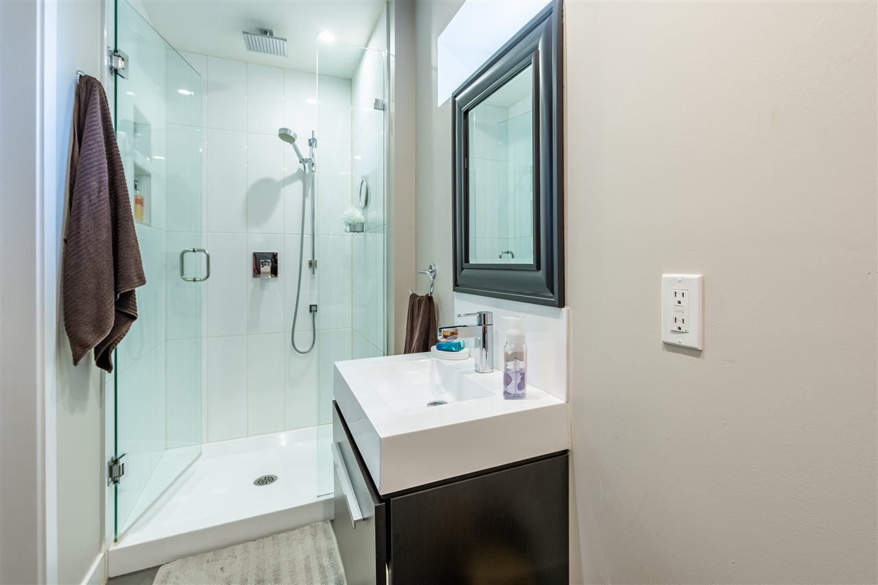 549 W 22nd STREET, NORTH VANCOUVER 14