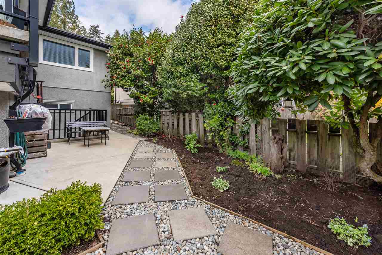 549 W 22nd STREET, NORTH VANCOUVER 20