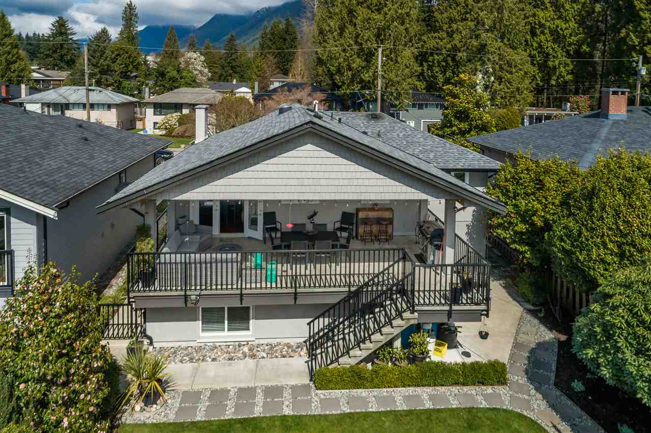 549 W 22nd STREET, NORTH VANCOUVER 21
