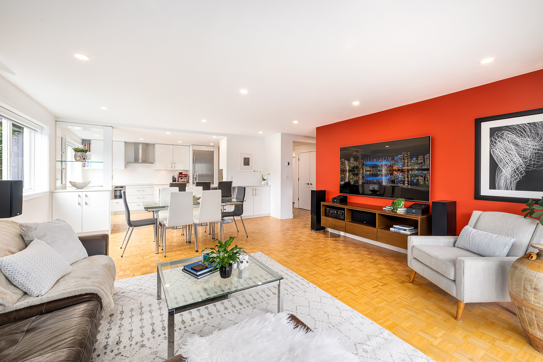 1210-235 Keith Road, West Vancouver 5