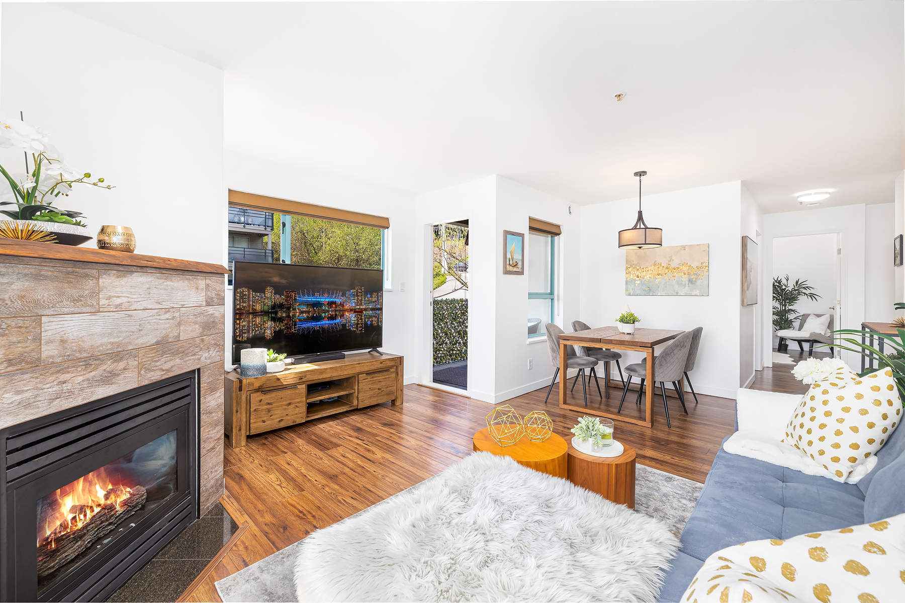 102-1085 W 17TH STREET, NORTH VANCOUVER 4