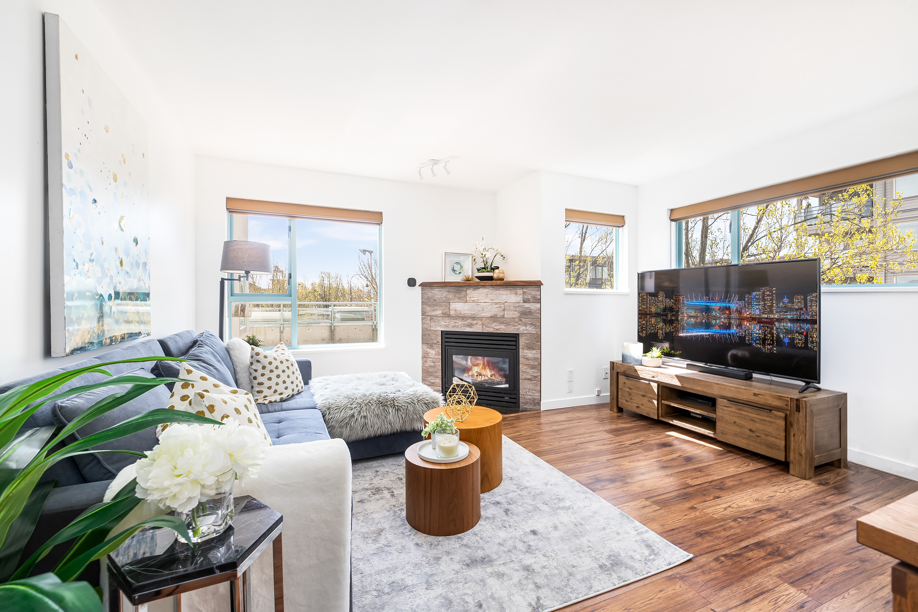 102-1085 W 17TH STREET, NORTH VANCOUVER