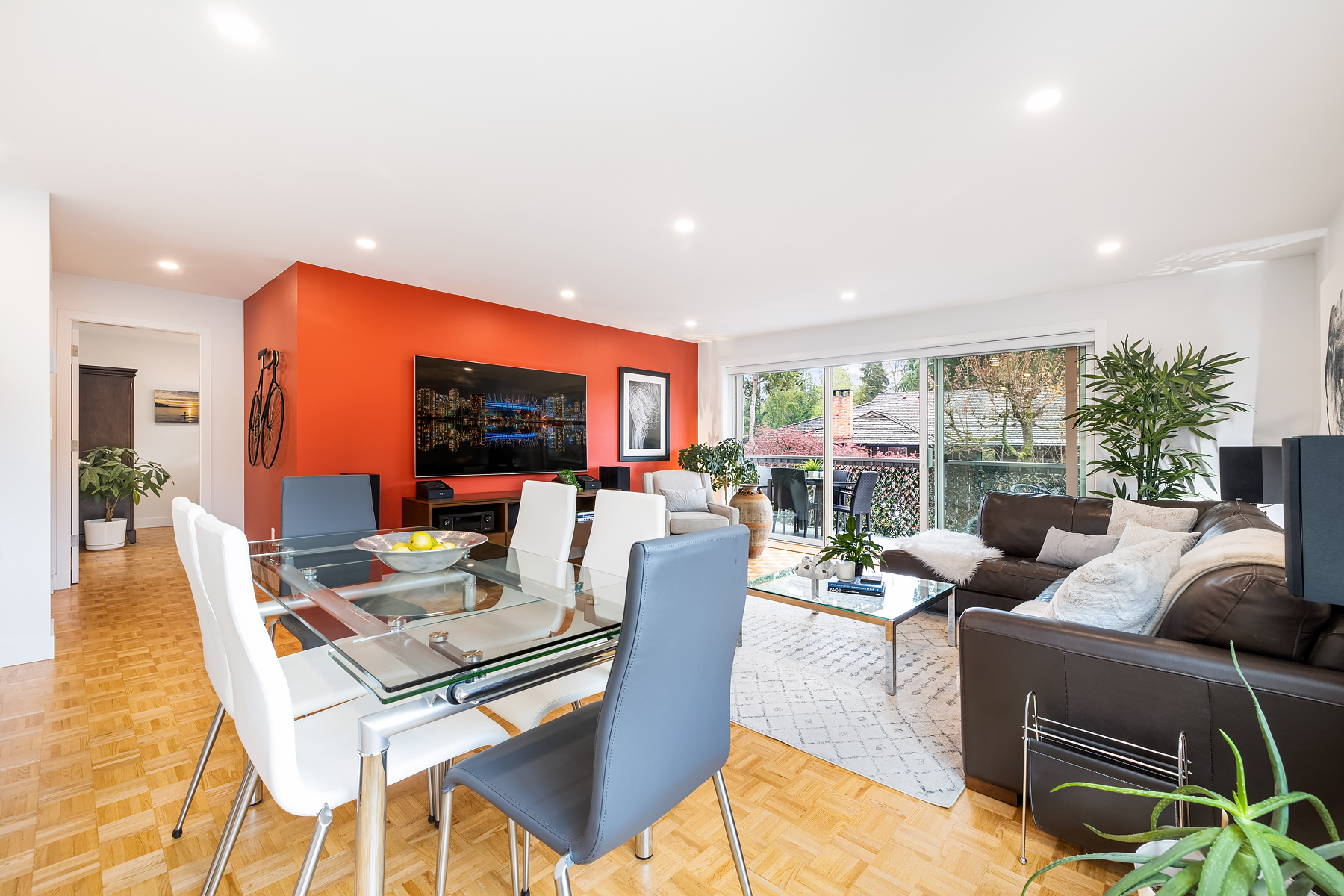 1210-235 Keith Road, West Vancouver 9