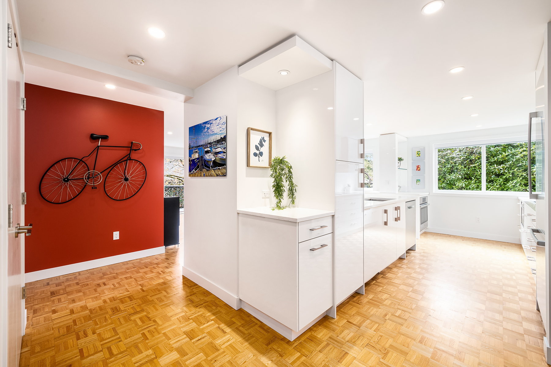 1210-235 Keith Road, West Vancouver 14