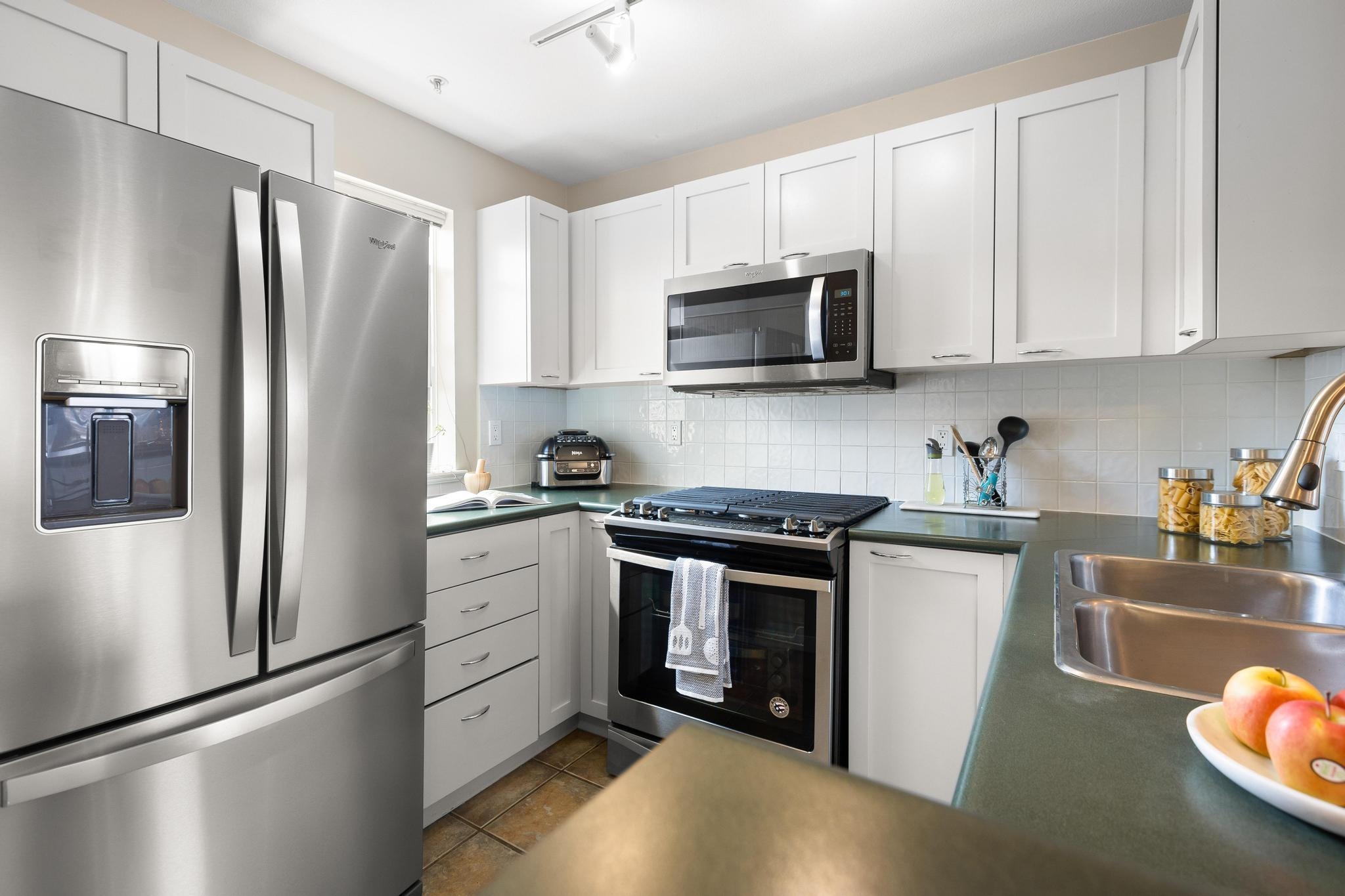 #113 4238 ALBERT STREET, BURNABY 8
