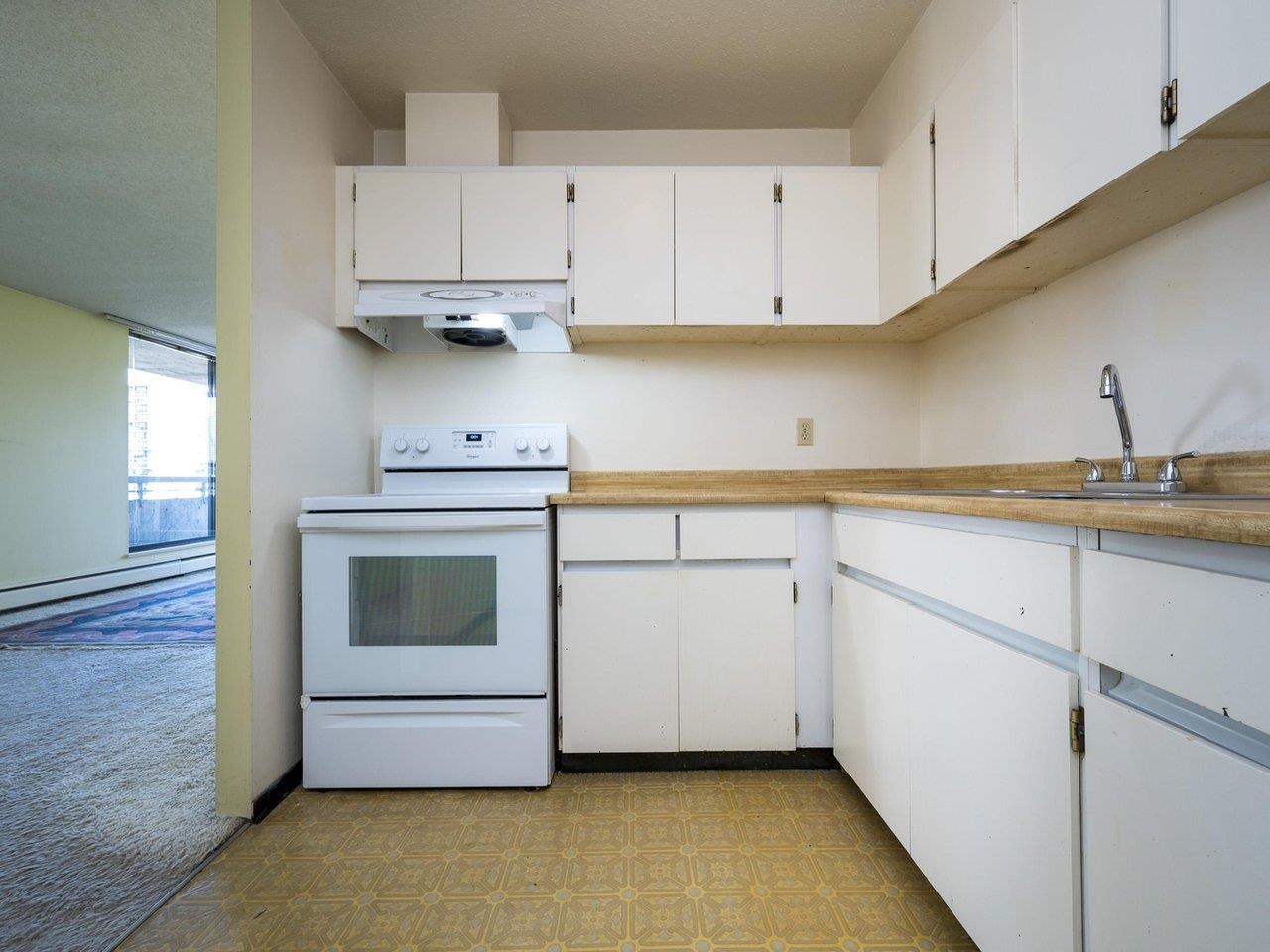 1702-3755 BARTLETT COURT, BURNABY, BC V3J 7G7 5