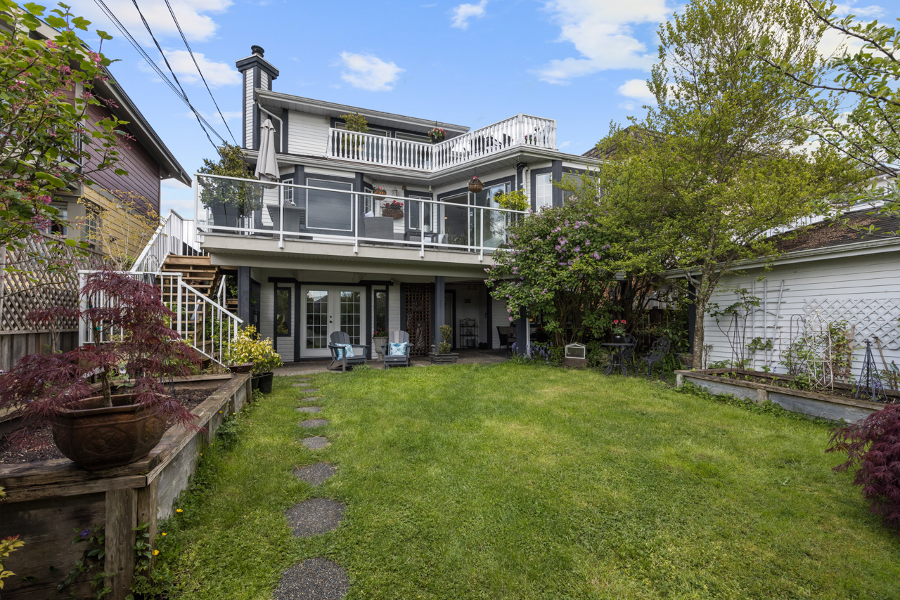 269B W 6TH STREET, NORTH VANCOUVER 34