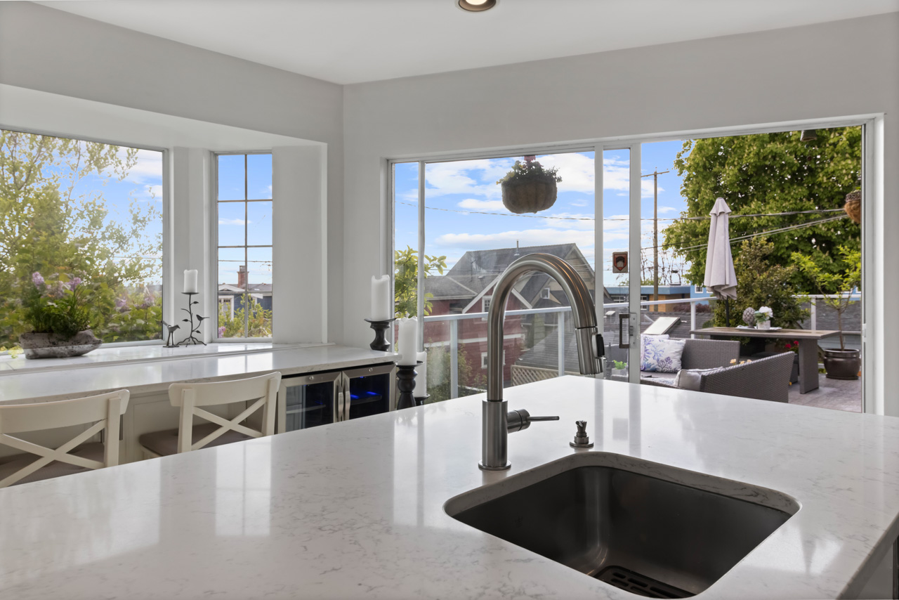269B W 6TH STREET, NORTH VANCOUVER 3
