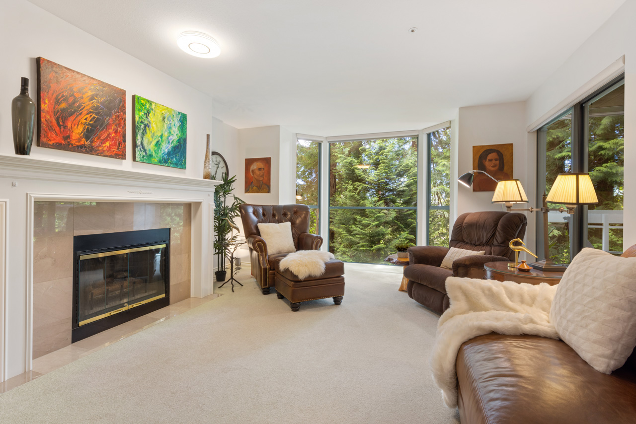 203-3200 CAPILANO CRESCENT, NORTH VANCOUVER