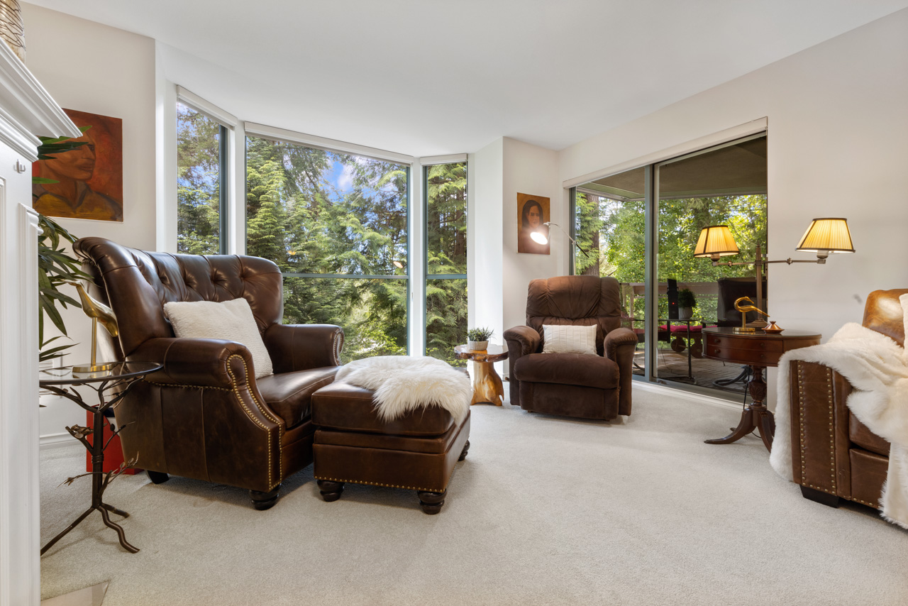 203-3200 CAPILANO CRESCENT, NORTH VANCOUVER 3