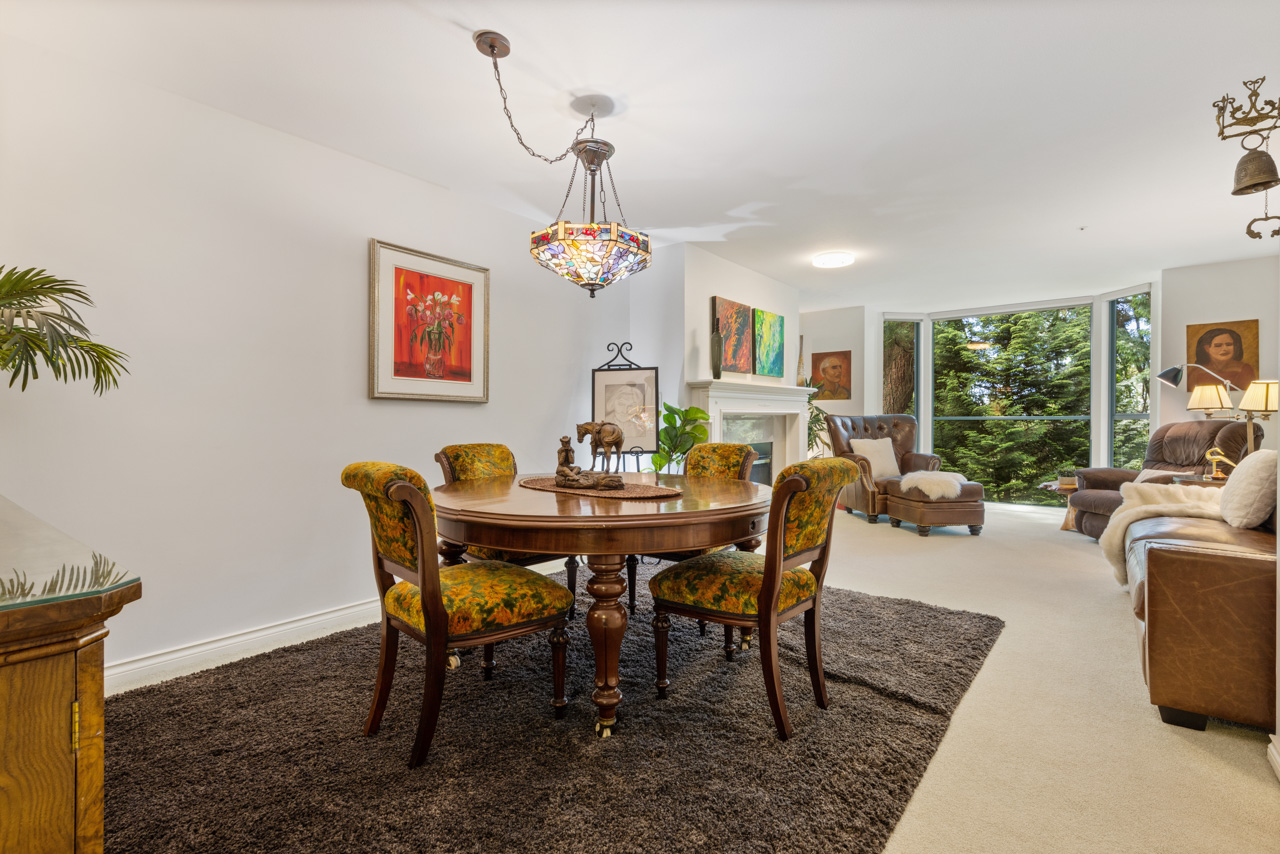 203-3200 CAPILANO CRESCENT, NORTH VANCOUVER 8