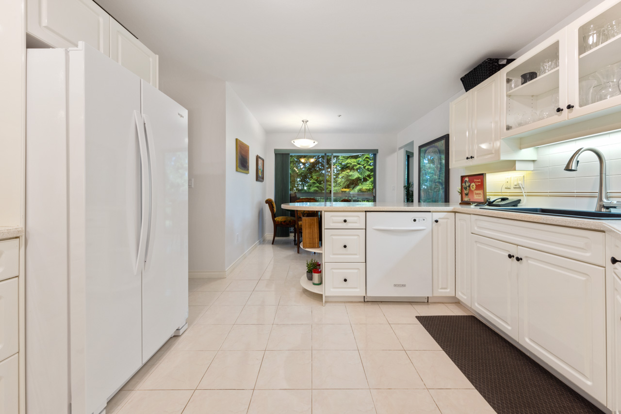 203-3200 CAPILANO CRESCENT, NORTH VANCOUVER 13