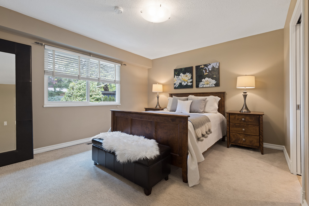 2275 Ennerdale Road, North Vancouver, BC. 20