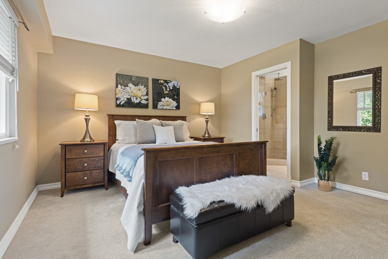 2275 Ennerdale Road, North Vancouver, BC. 21