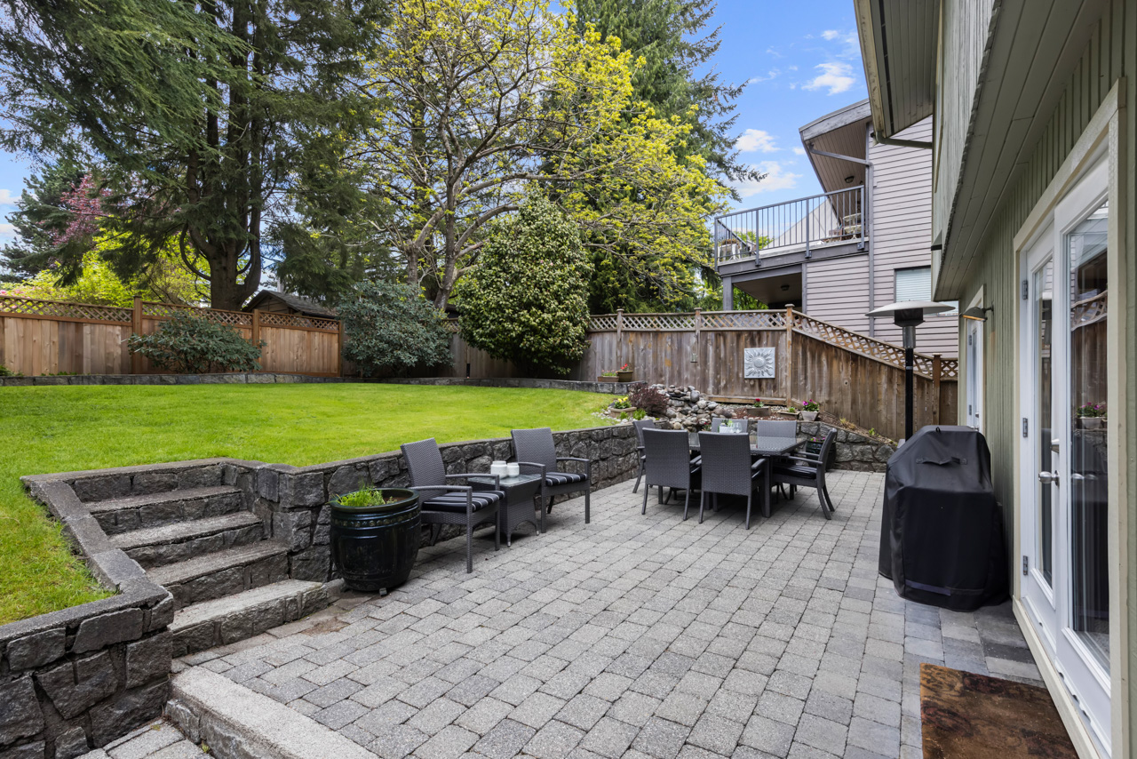 2275 Ennerdale Road, North Vancouver, BC. 36