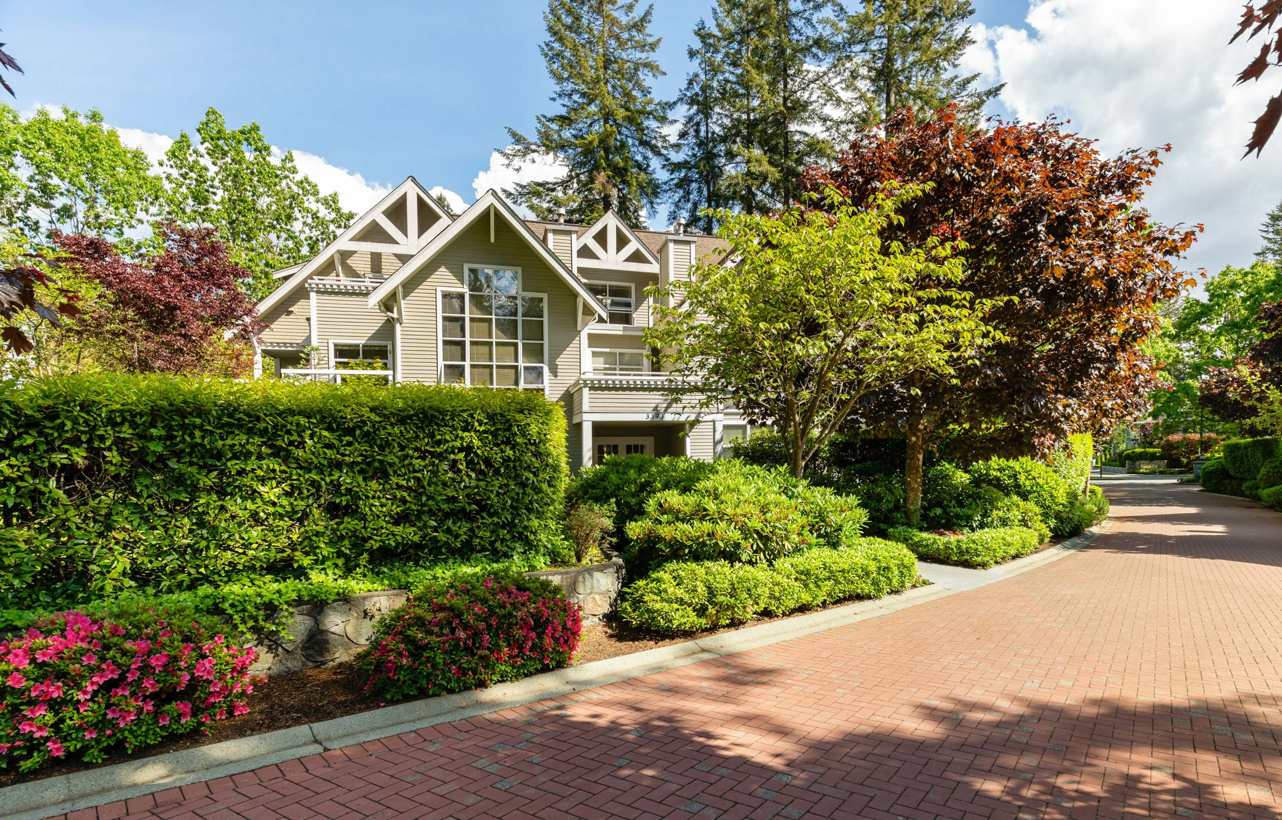 301-3393 CAPILANO CRESCENT, NORTH VANCOUVER 37