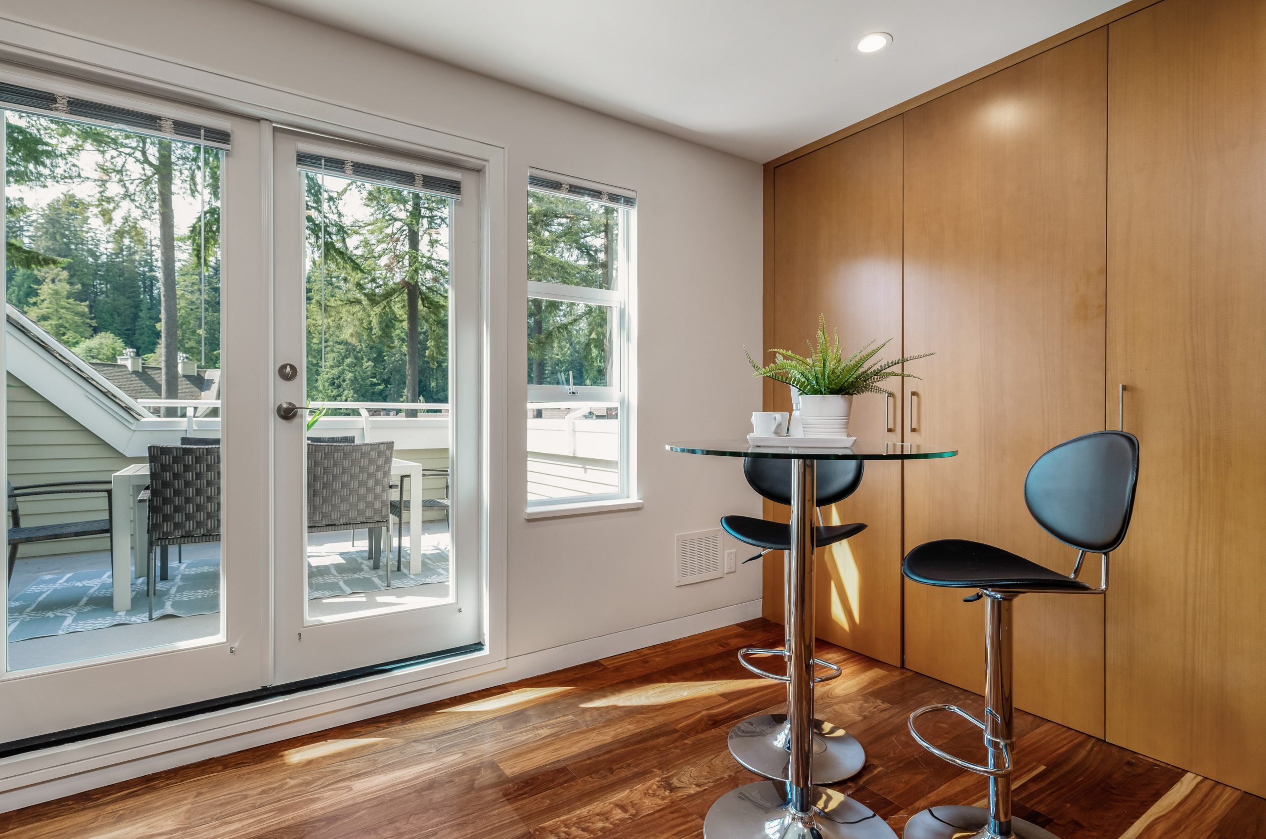 301-3393 CAPILANO CRESCENT, NORTH VANCOUVER 15