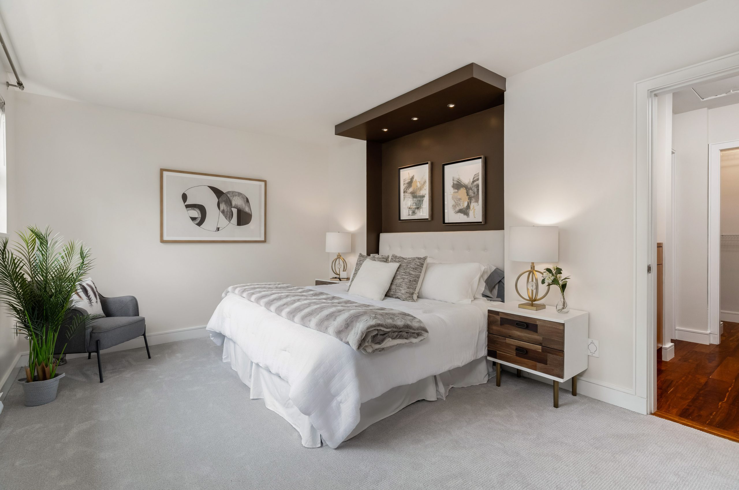 301-3393 CAPILANO CRESCENT, NORTH VANCOUVER 19