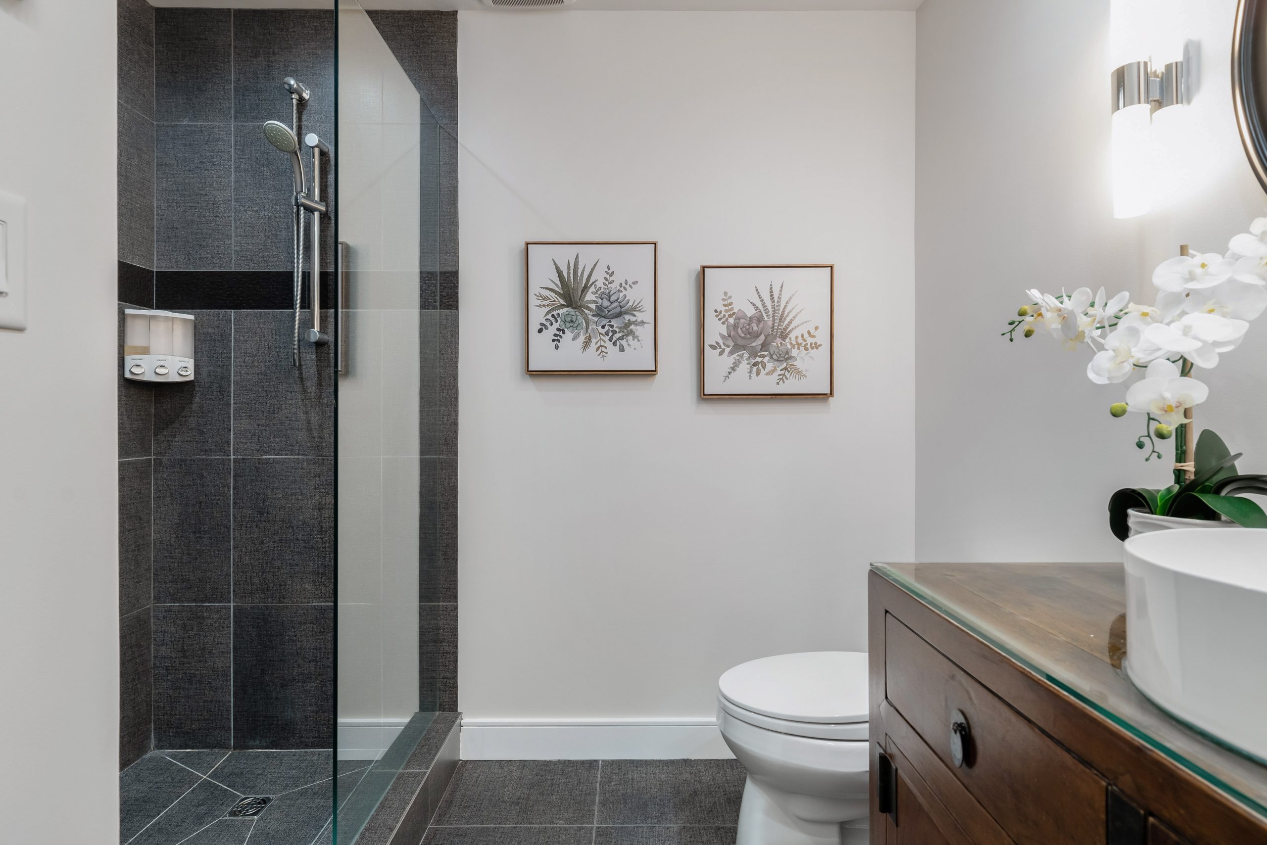 301-3393 CAPILANO CRESCENT, NORTH VANCOUVER 25