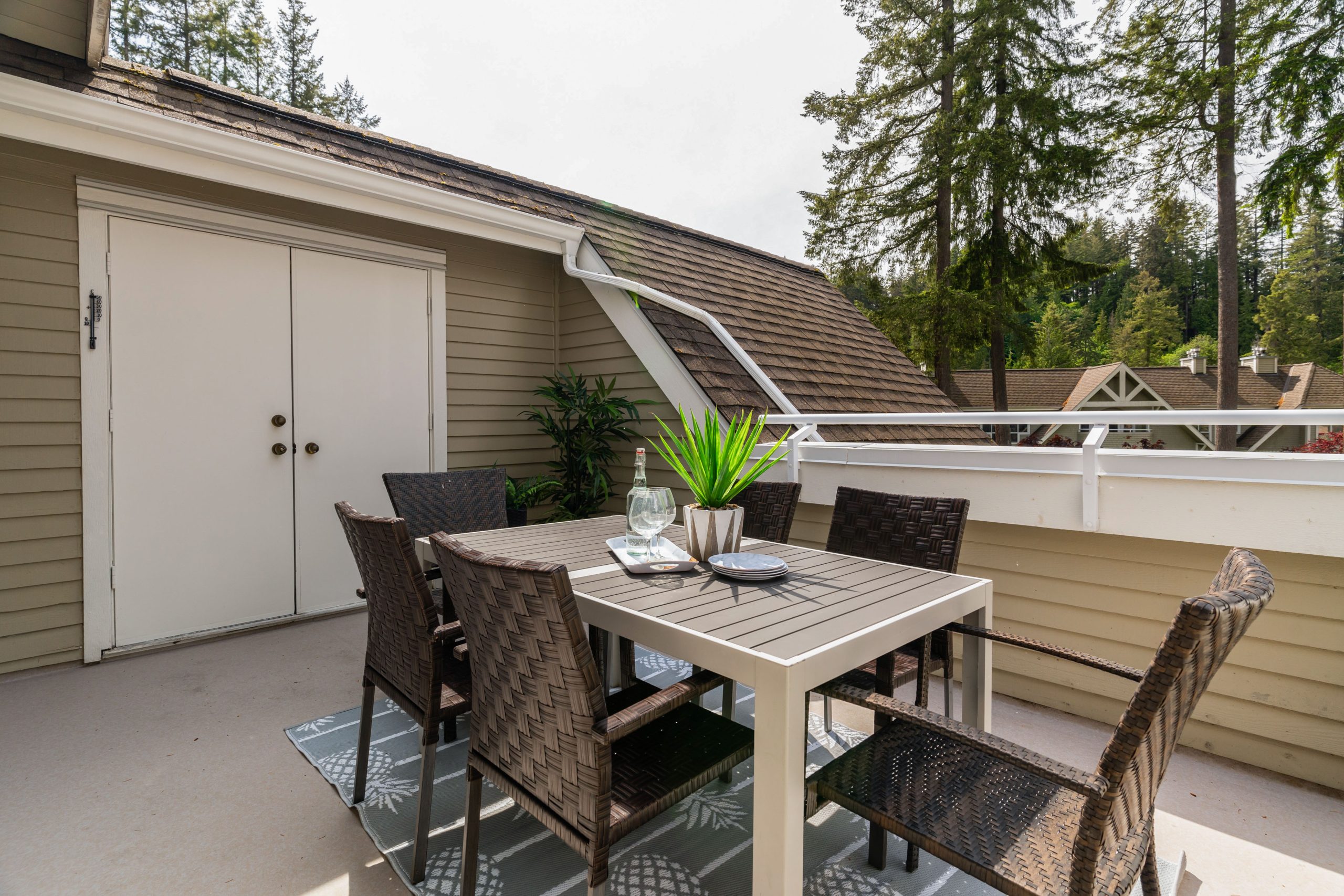 301-3393 CAPILANO CRESCENT, NORTH VANCOUVER 35