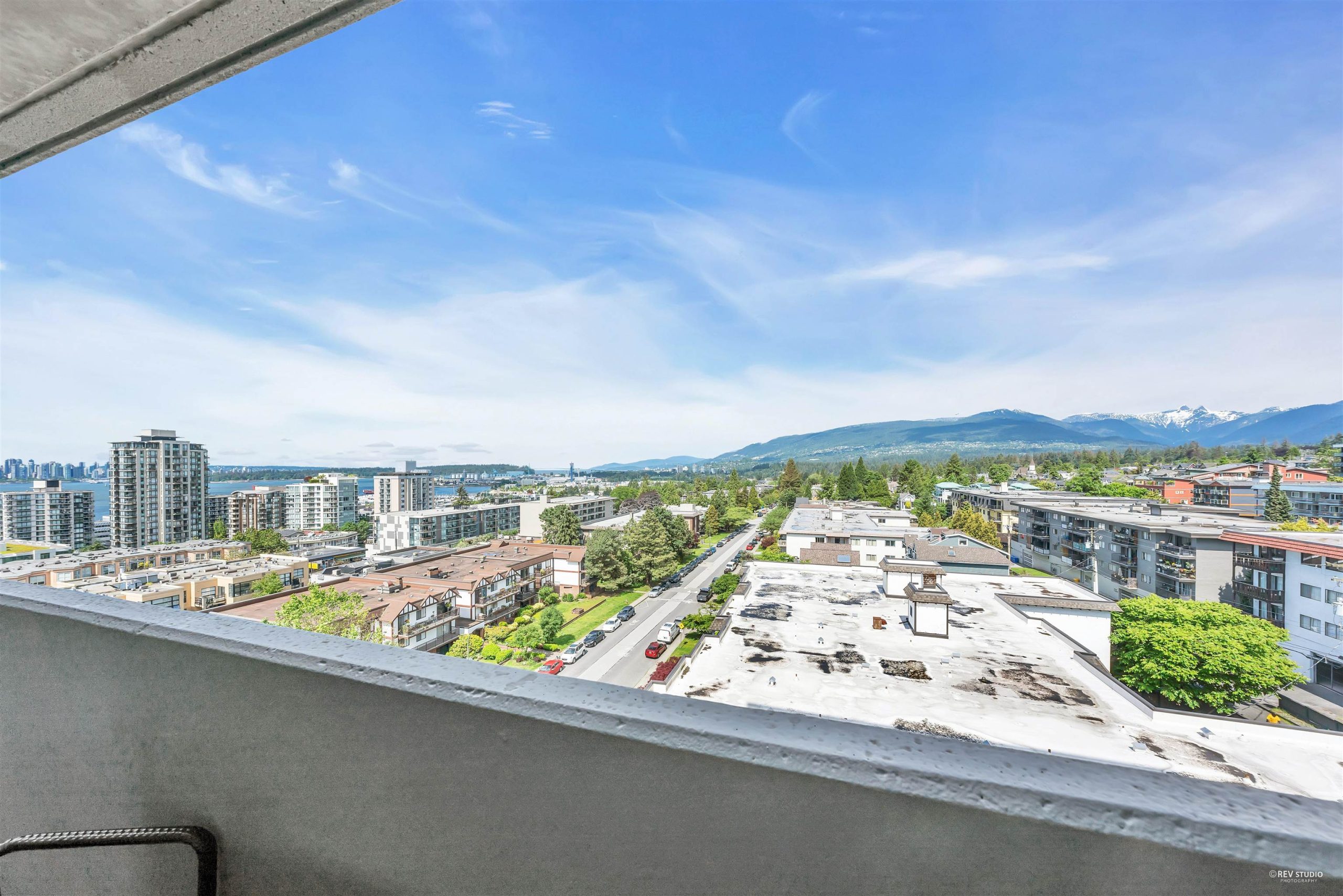905-111 W 4TH STREET, NORTH VANCOUVER 10