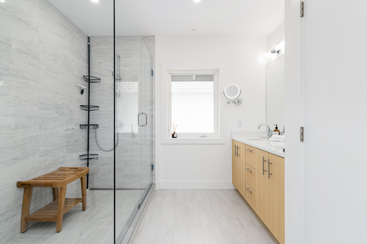 1-240 W 6TH STREET, NORTH VANCOUVER 22