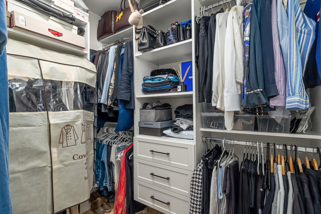1-240 W 6TH STREET, NORTH VANCOUVER 25
