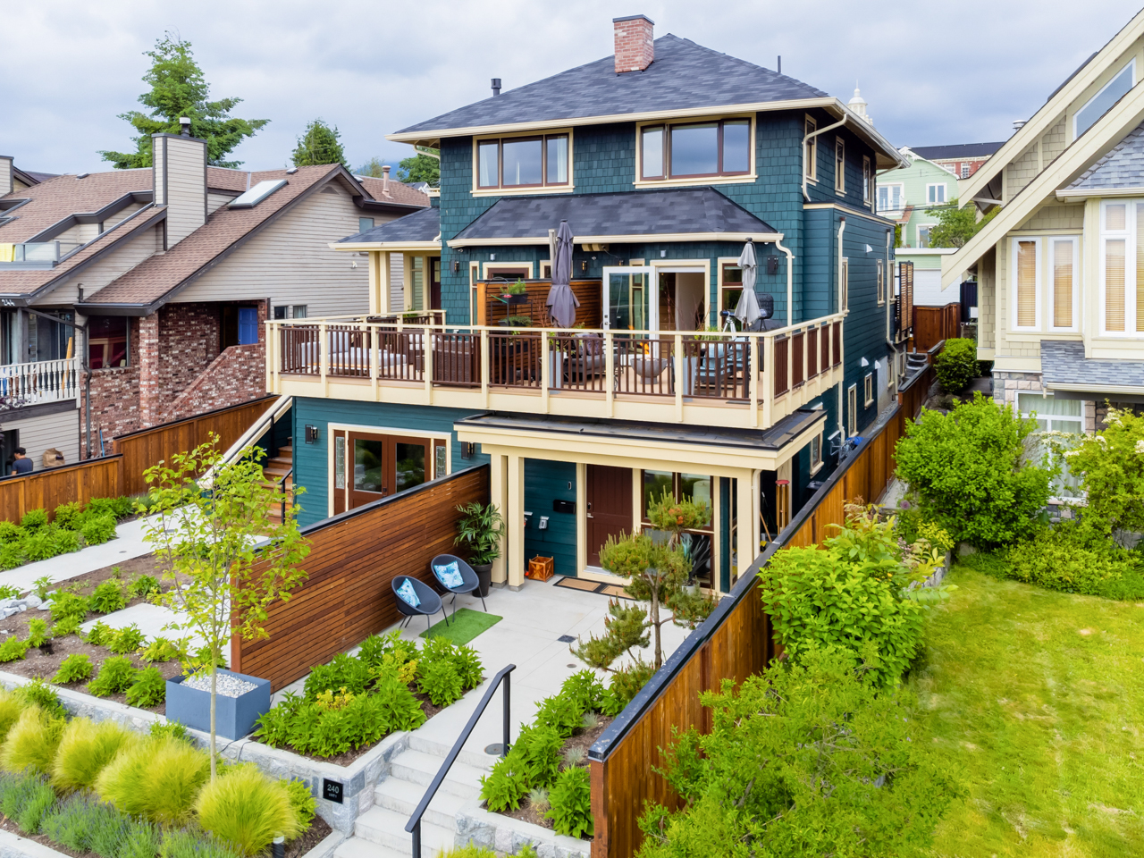 1-240 W 6TH STREET, NORTH VANCOUVER 34