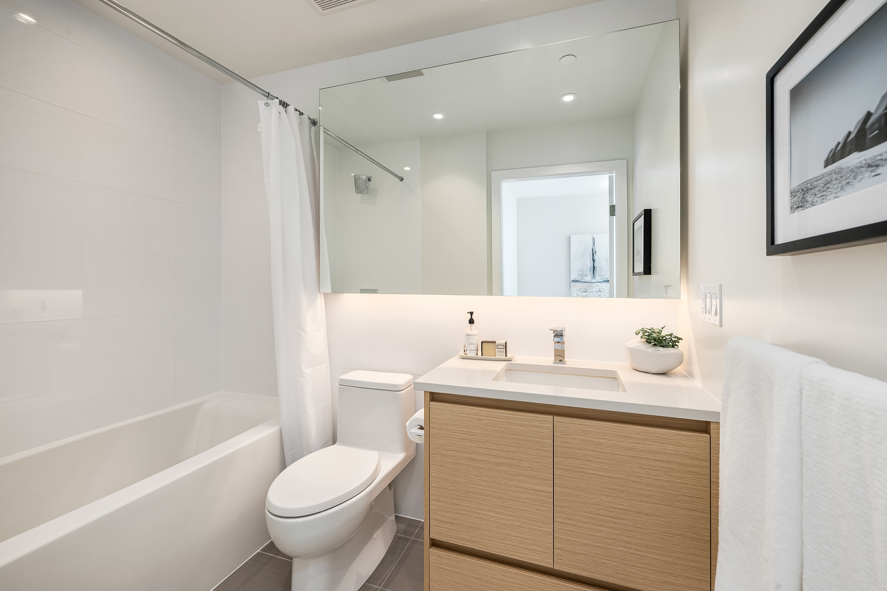 2107-3538 Sawmill Crescent, Vancouver 18