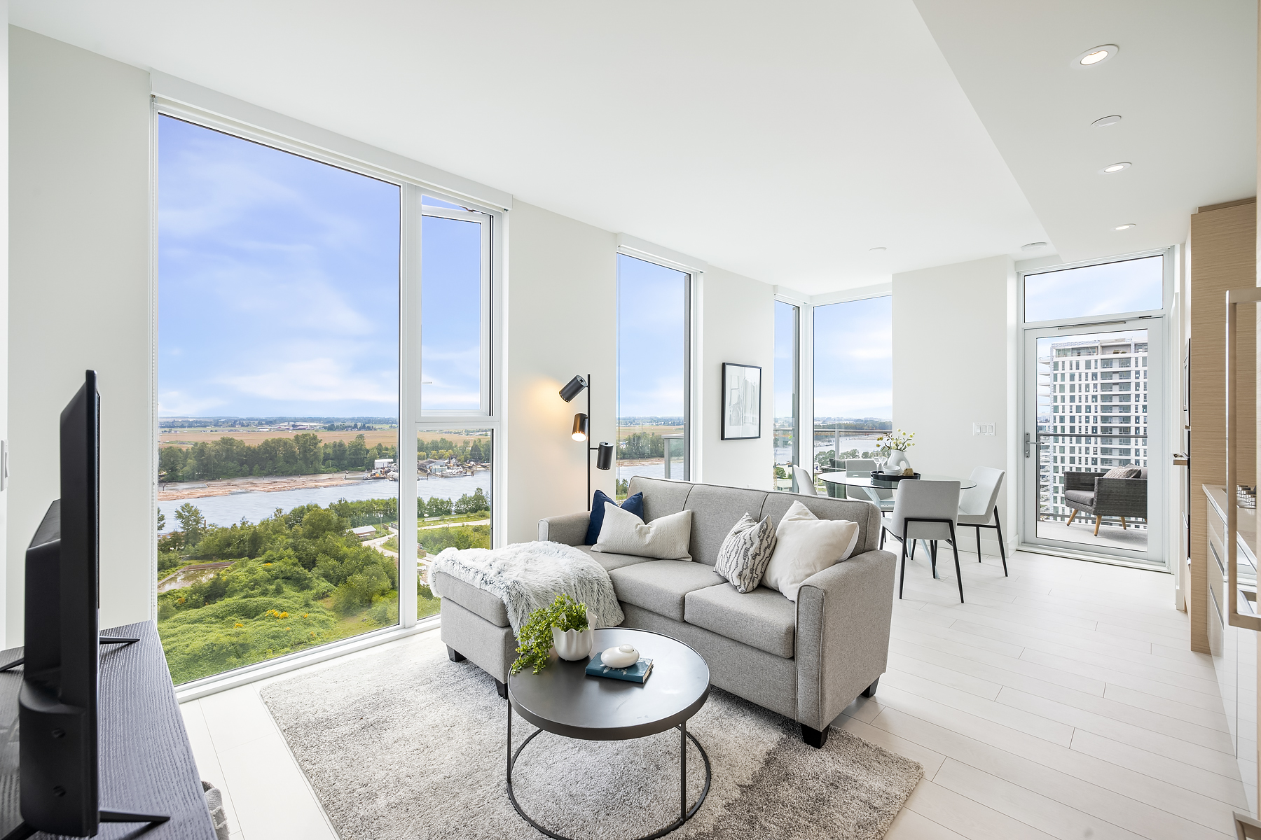 2107-3538 Sawmill Crescent, Vancouver