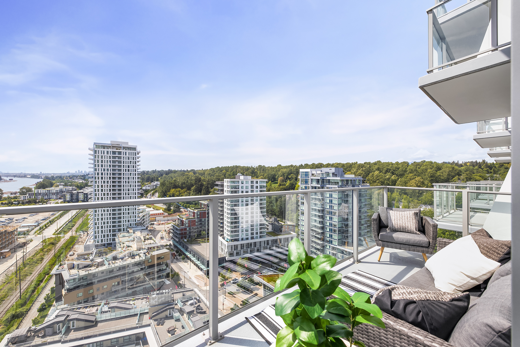 2107-3538 Sawmill Crescent, Vancouver 9