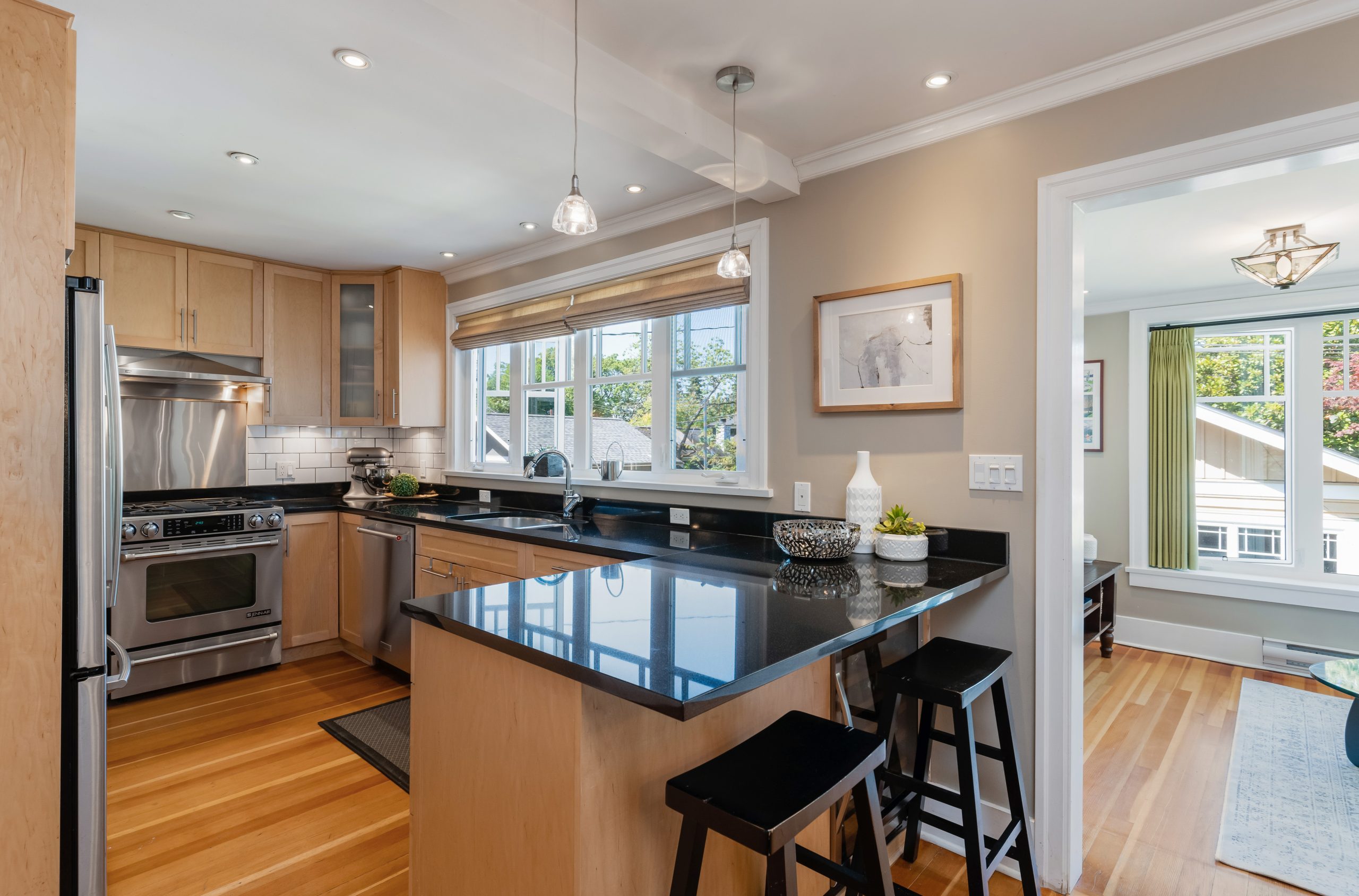 3565 W13th AVENUE, VANCOUVER 18