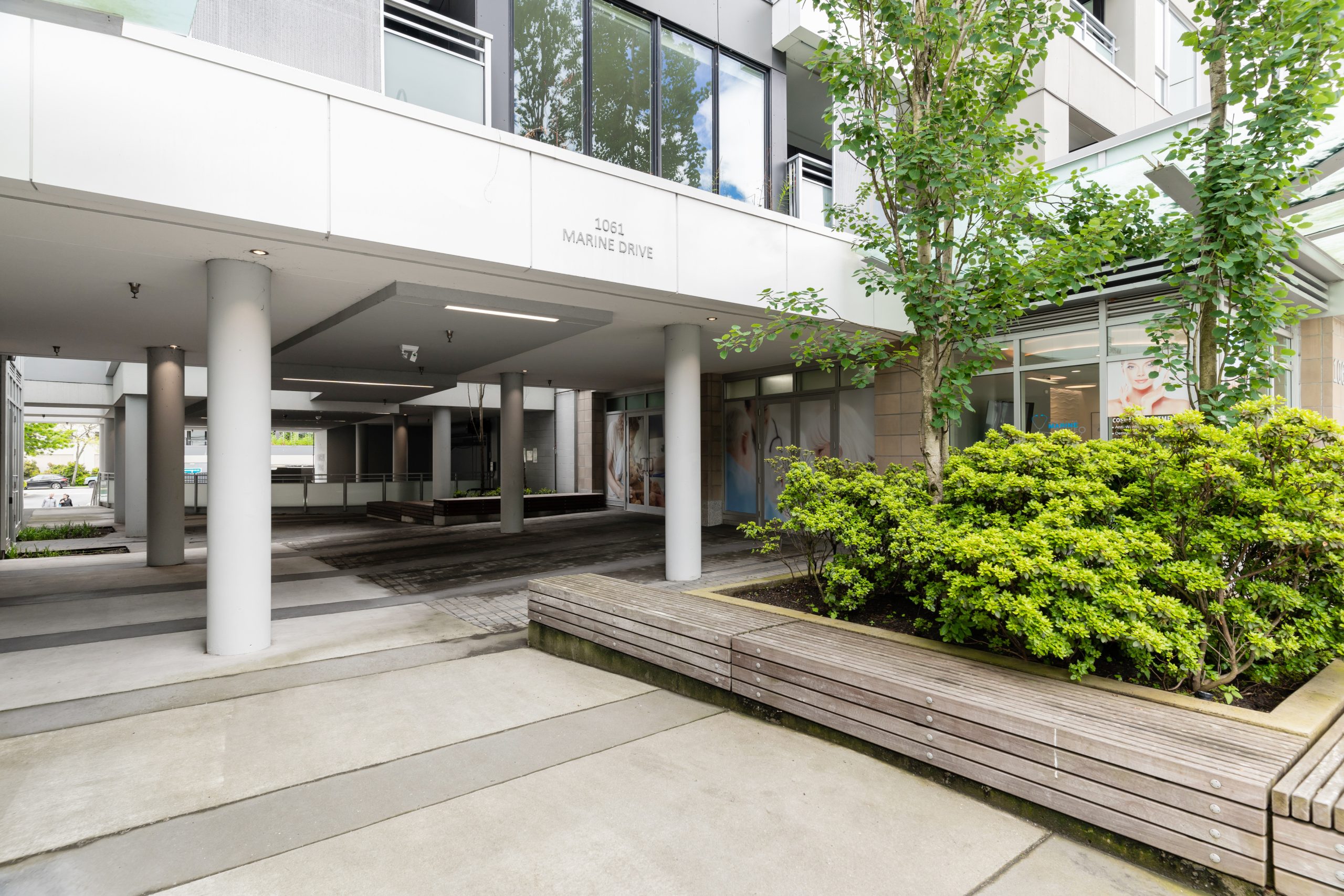 216 1061 Marine Drive, north Vancouver 22