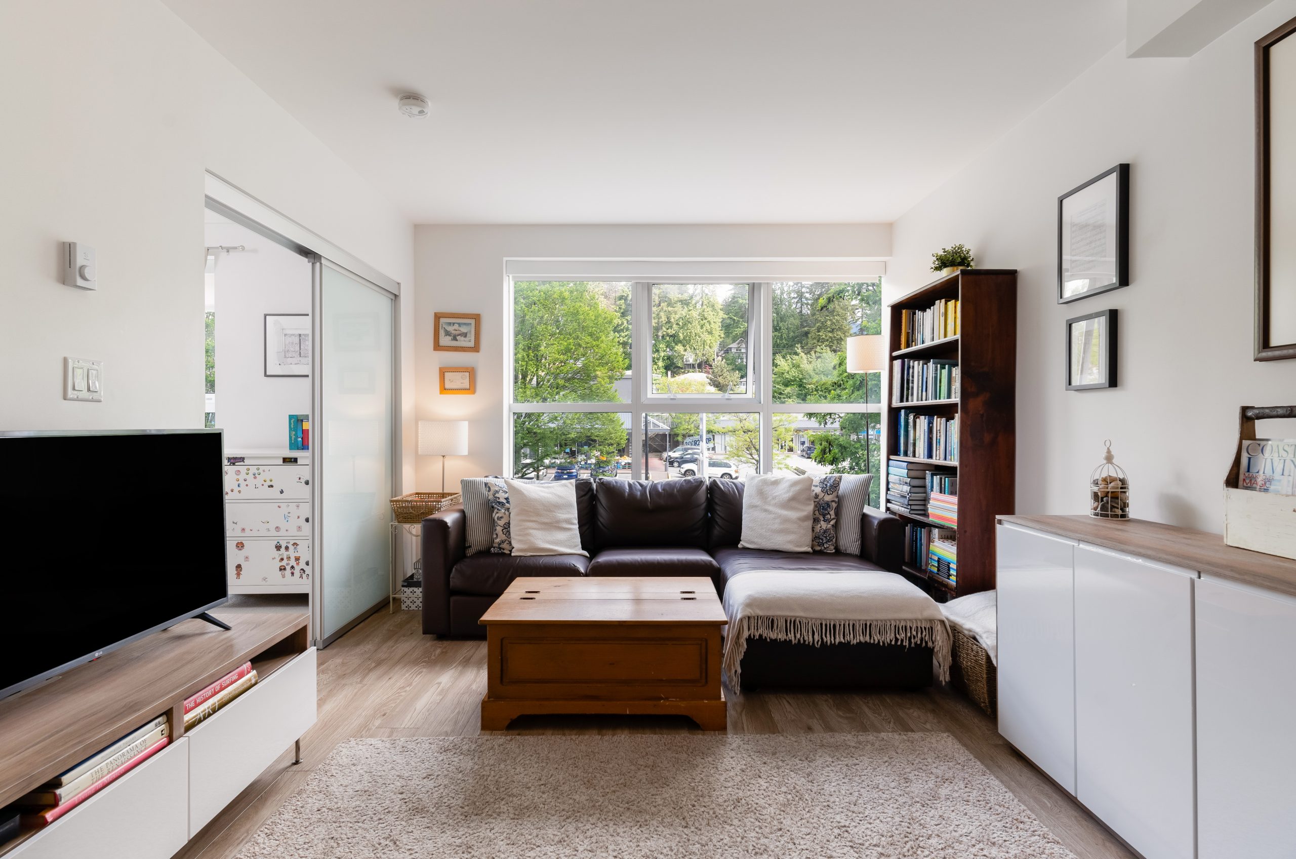 216 1061 Marine Drive, north Vancouver 4