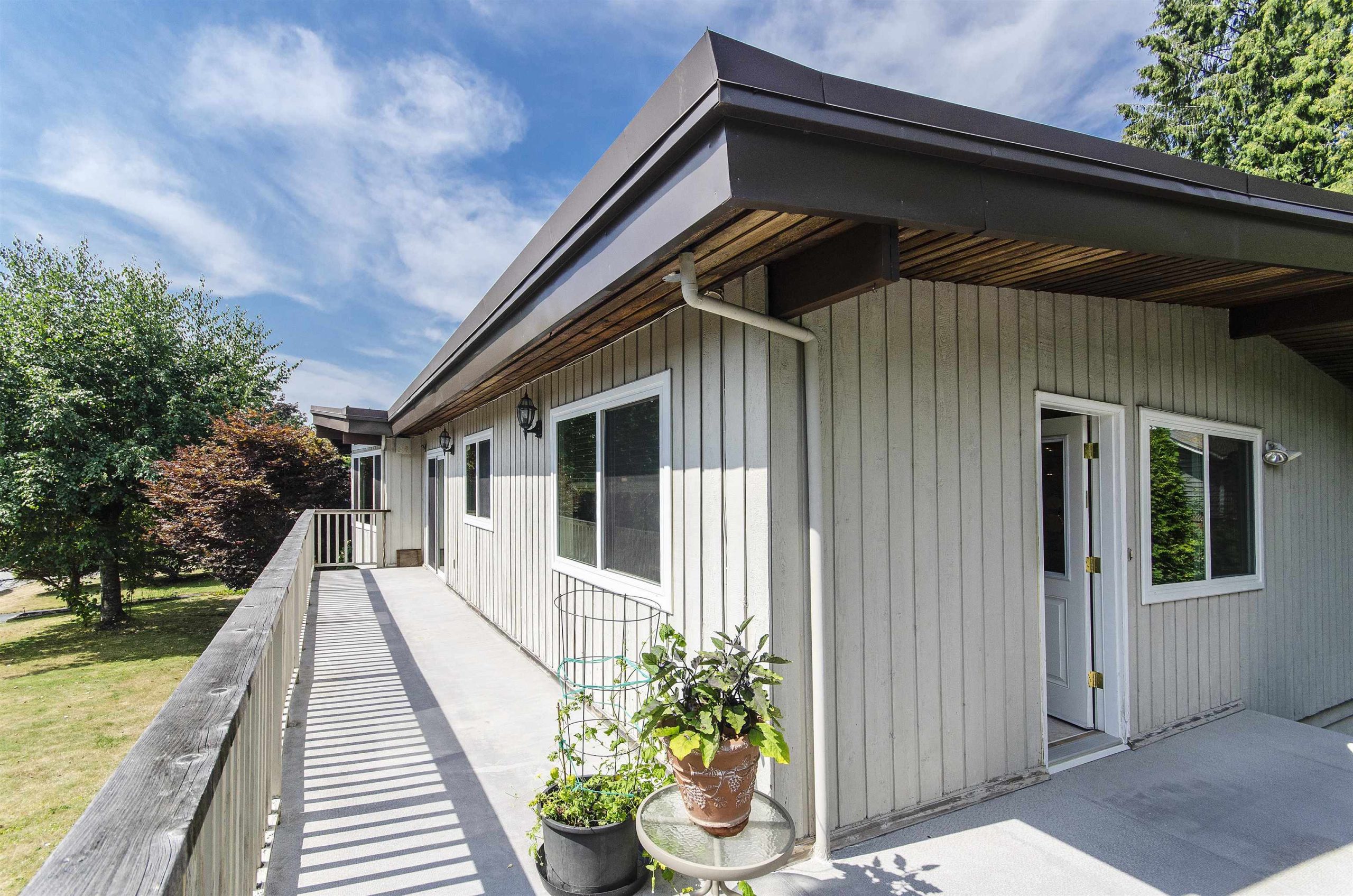 1718 PLATT CRESCENT, NORTH VANCOUVER 15
