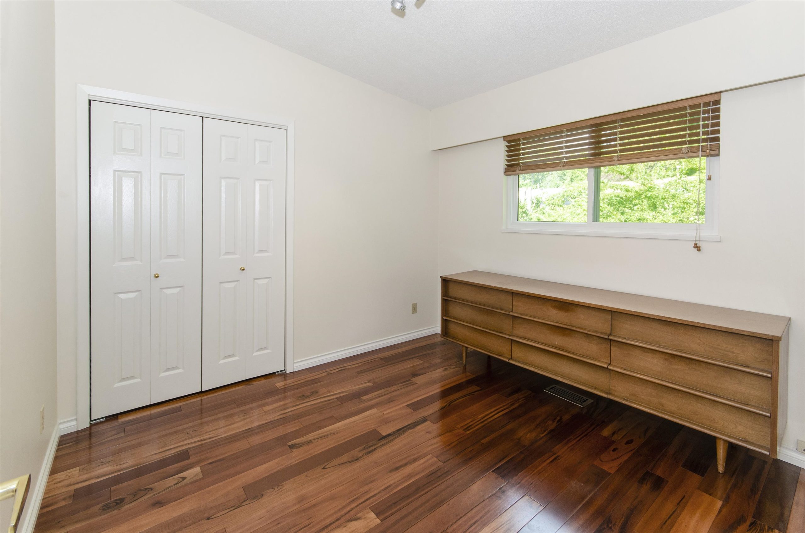 1718 PLATT CRESCENT, NORTH VANCOUVER 18