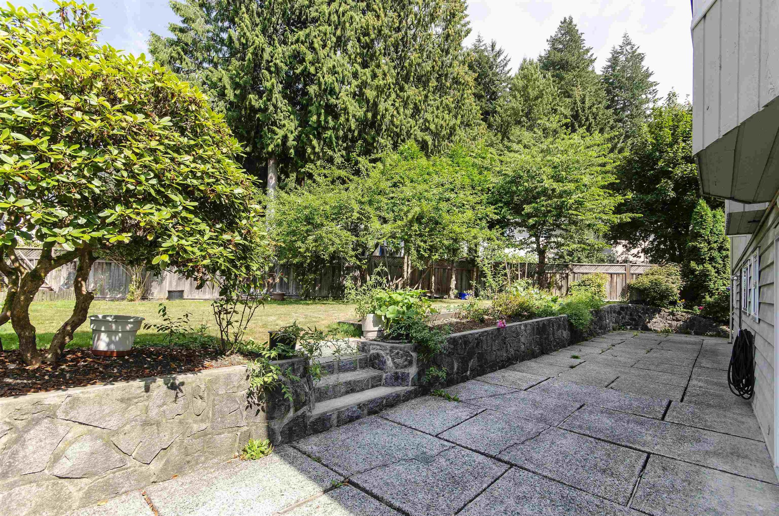 1718 PLATT CRESCENT, NORTH VANCOUVER 27