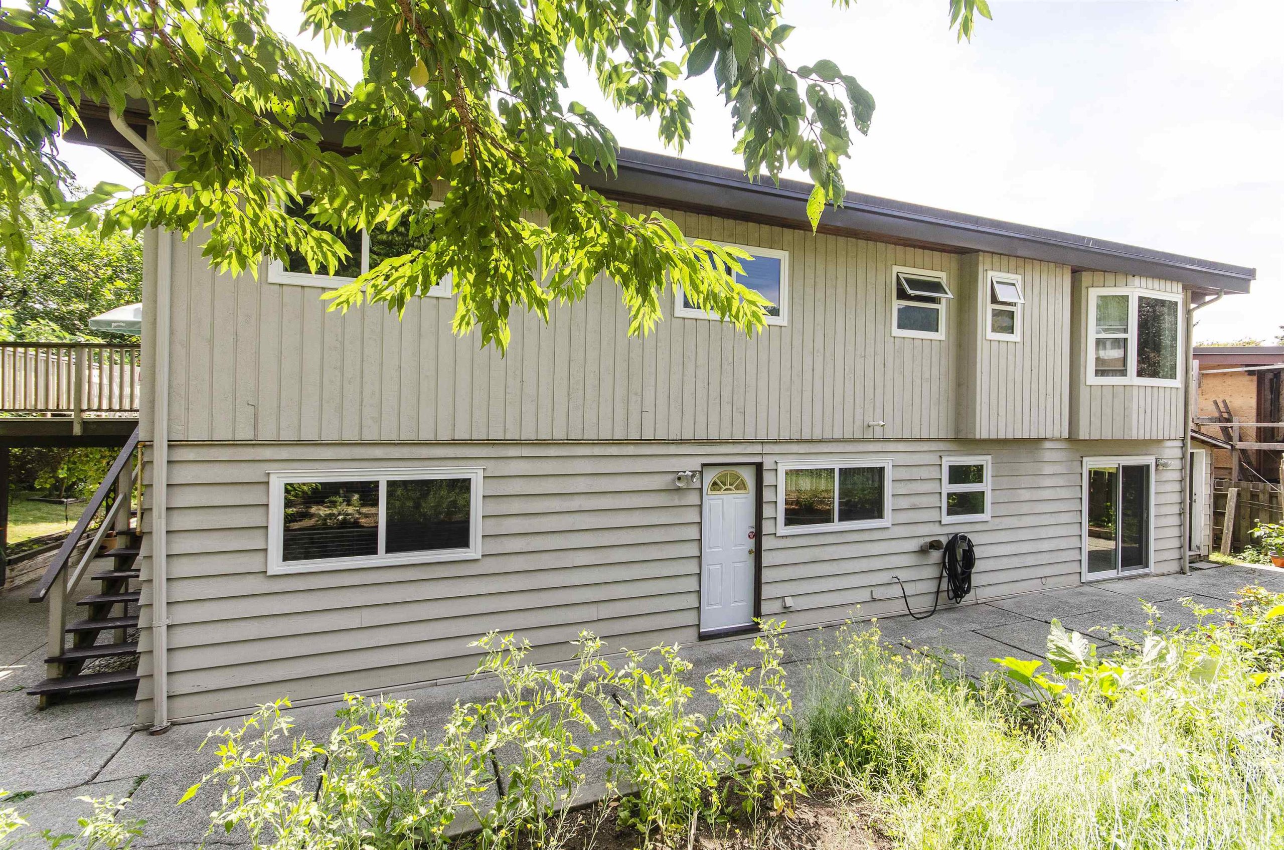 1718 PLATT CRESCENT, NORTH VANCOUVER 29