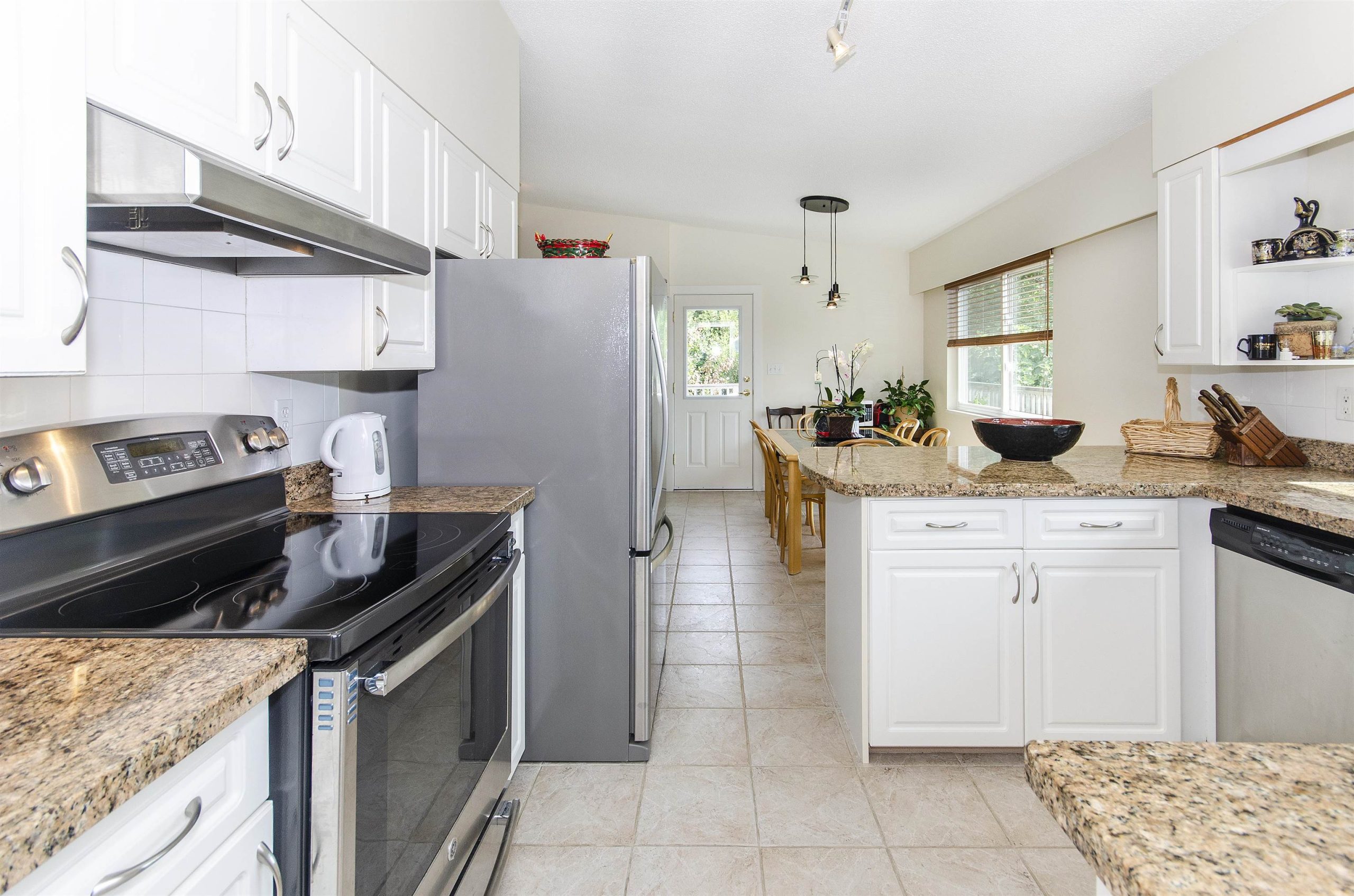 1718 PLATT CRESCENT, NORTH VANCOUVER 5