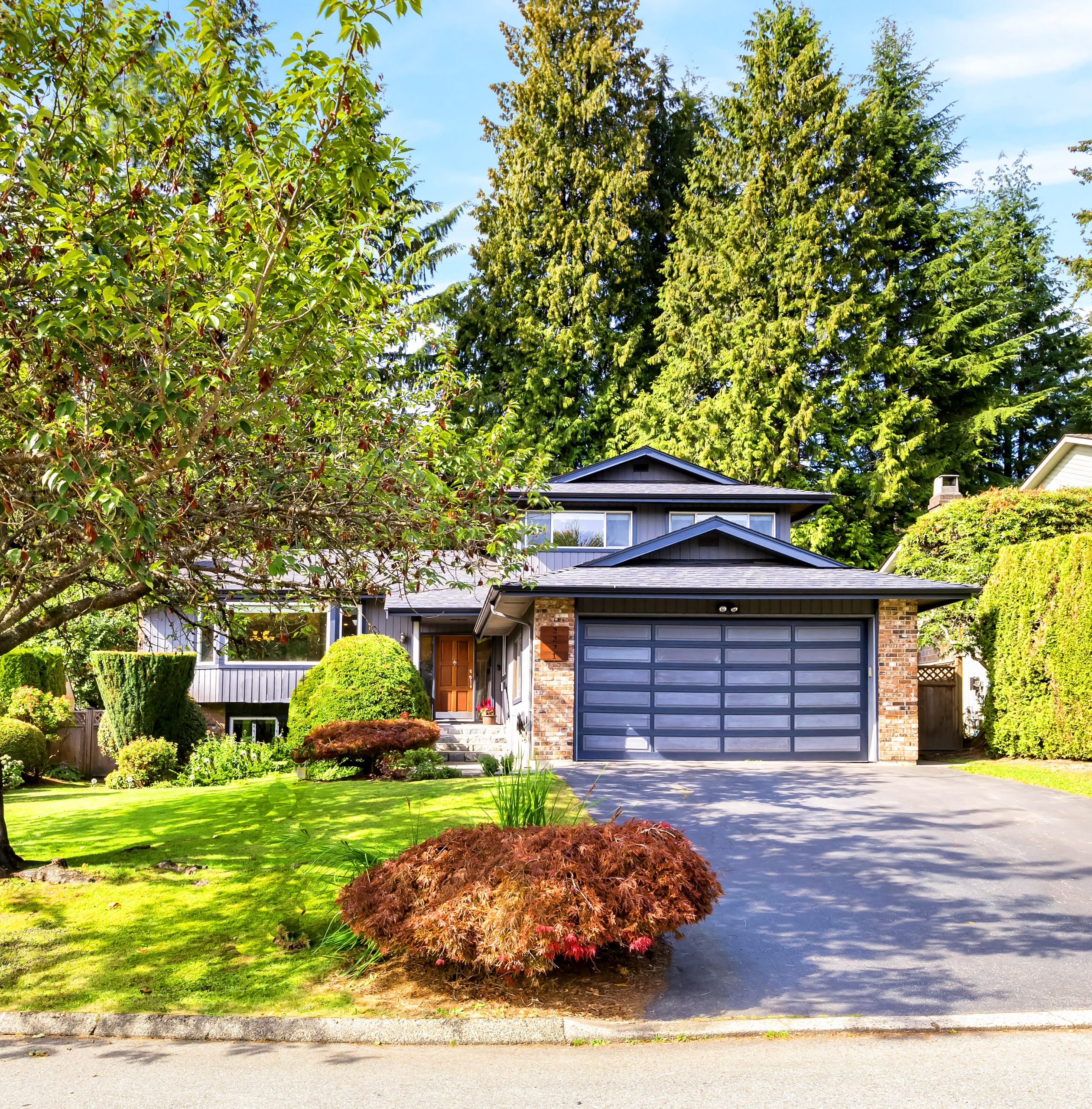 2271 Ennerdale Road, North Vancouver