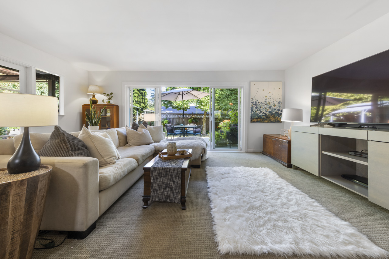 1286 Silverwood Crescent, North Vancouver 3