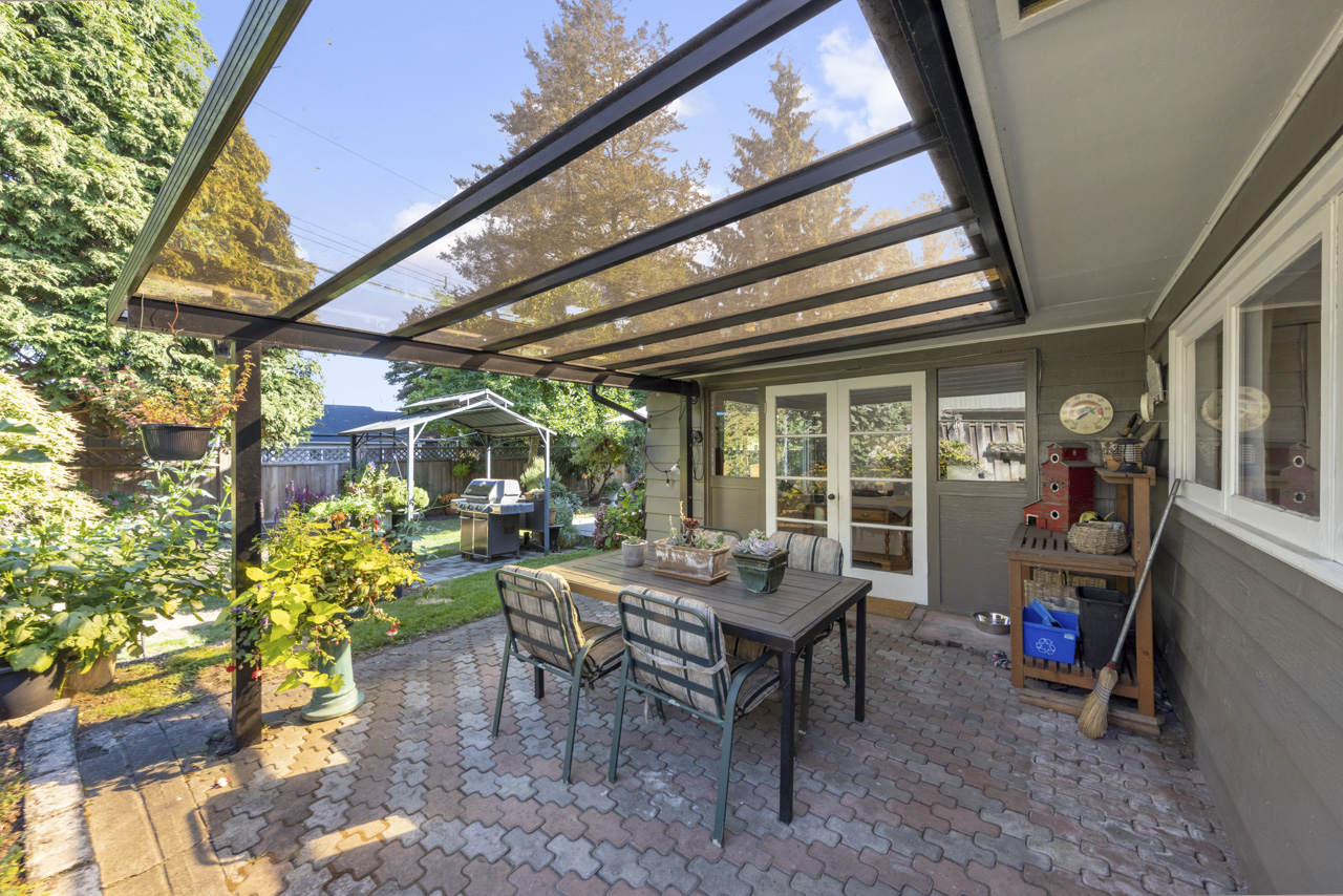 1286 Silverwood Crescent, North Vancouver 25