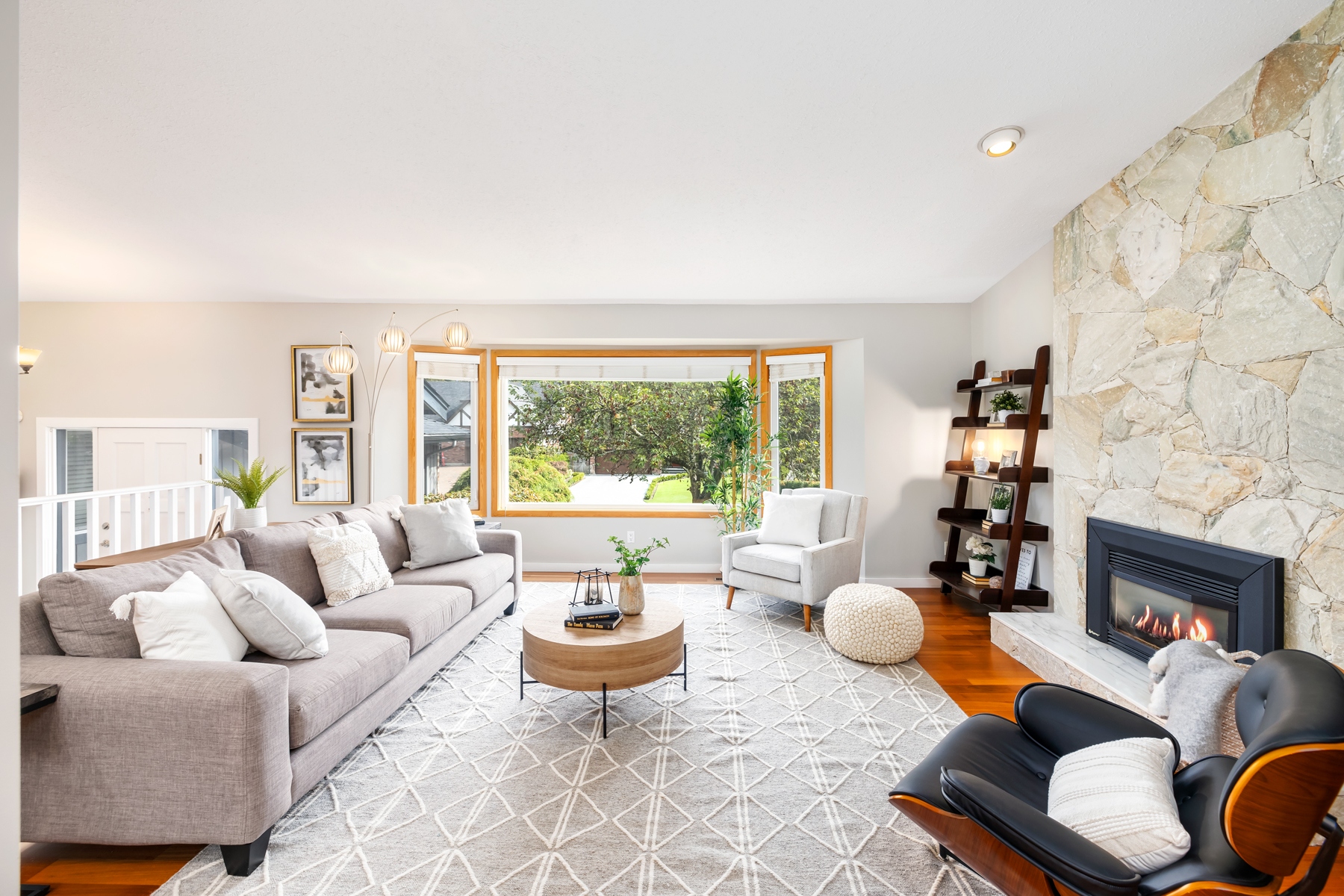 2271 Ennerdale Road, North Vancouver 7