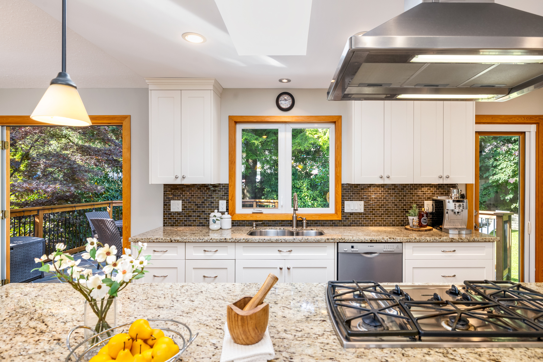 2271 Ennerdale Road, North Vancouver 18
