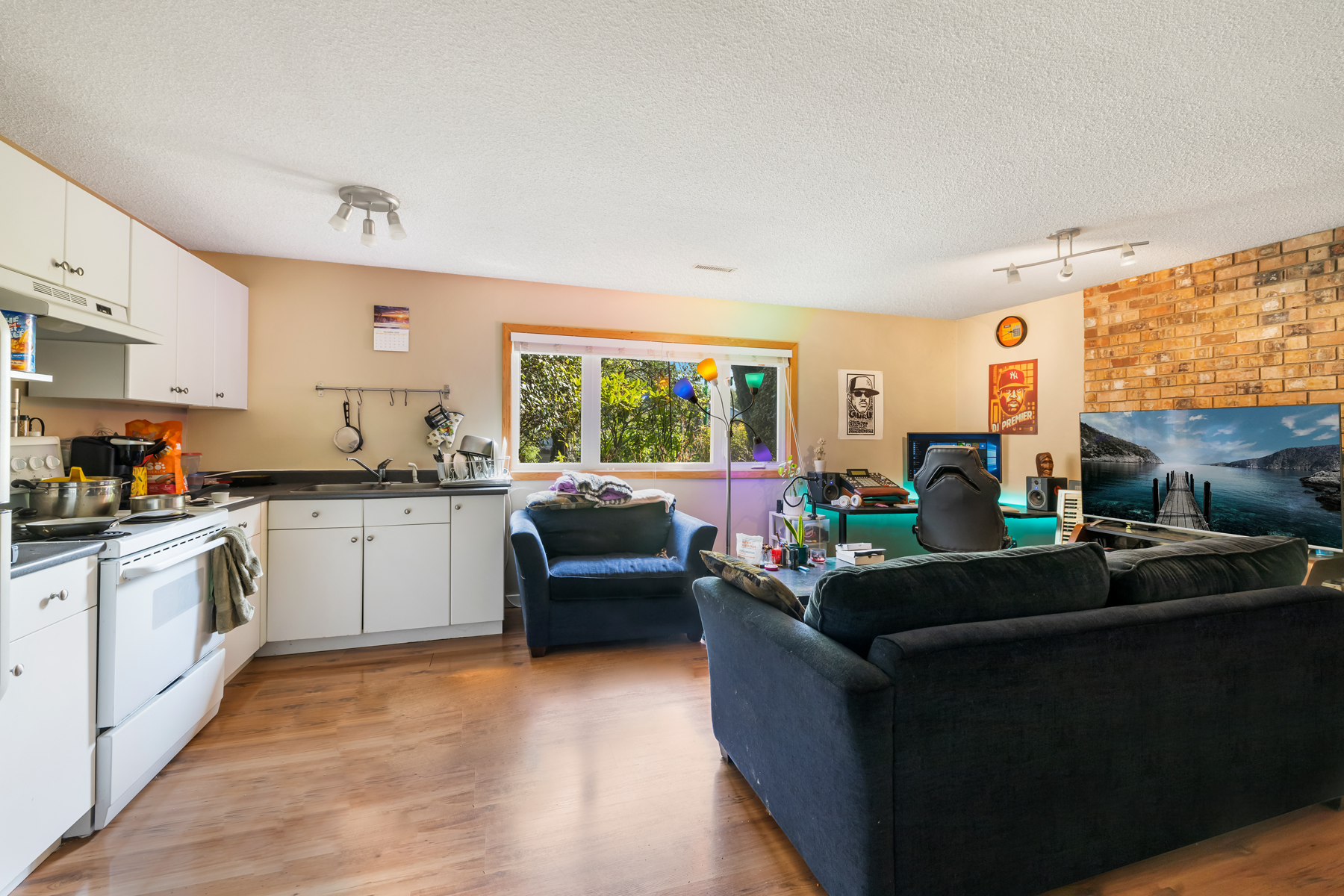 2271 Ennerdale Road, North Vancouver 41