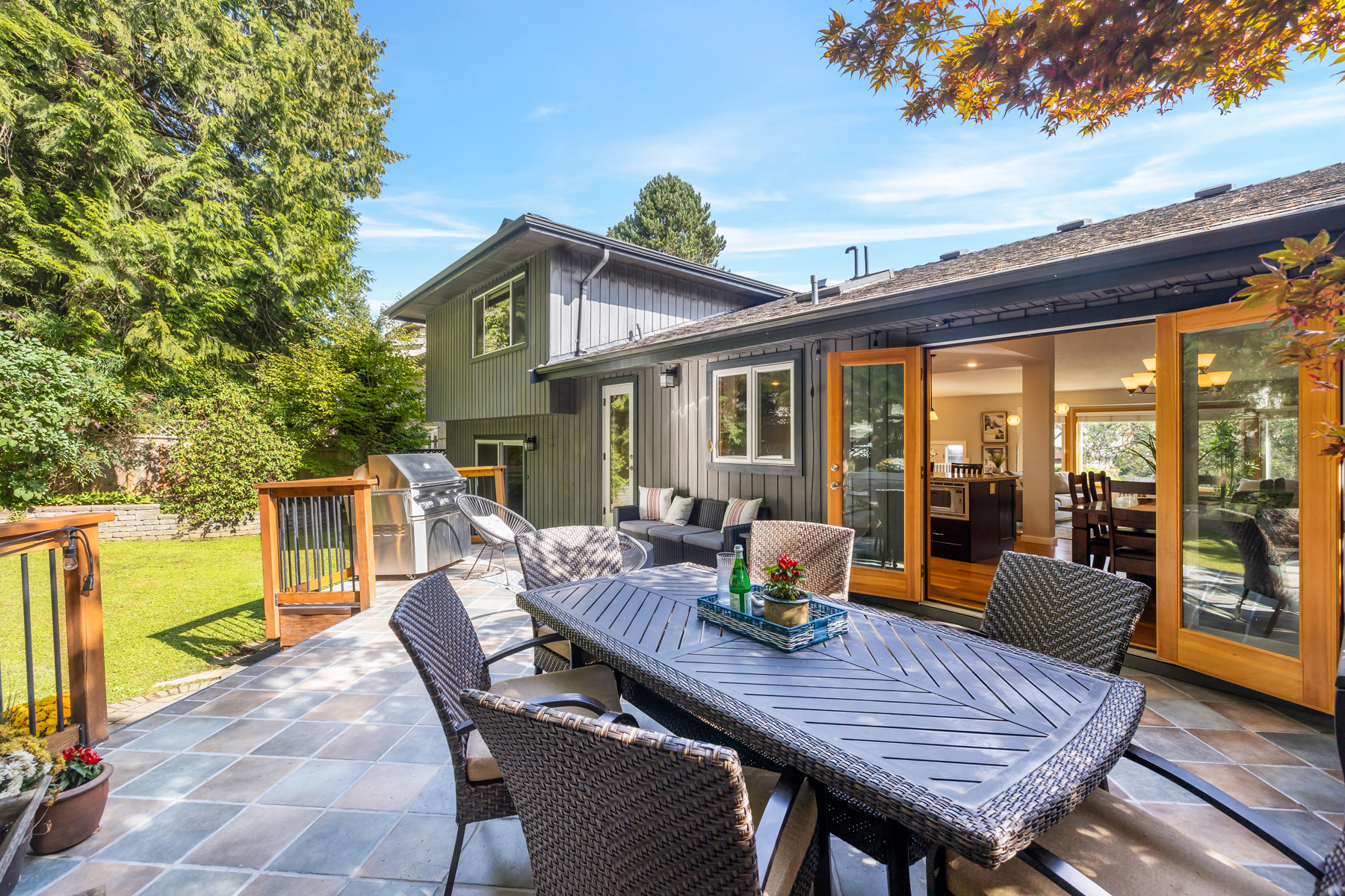 2271 Ennerdale Road, North Vancouver 36