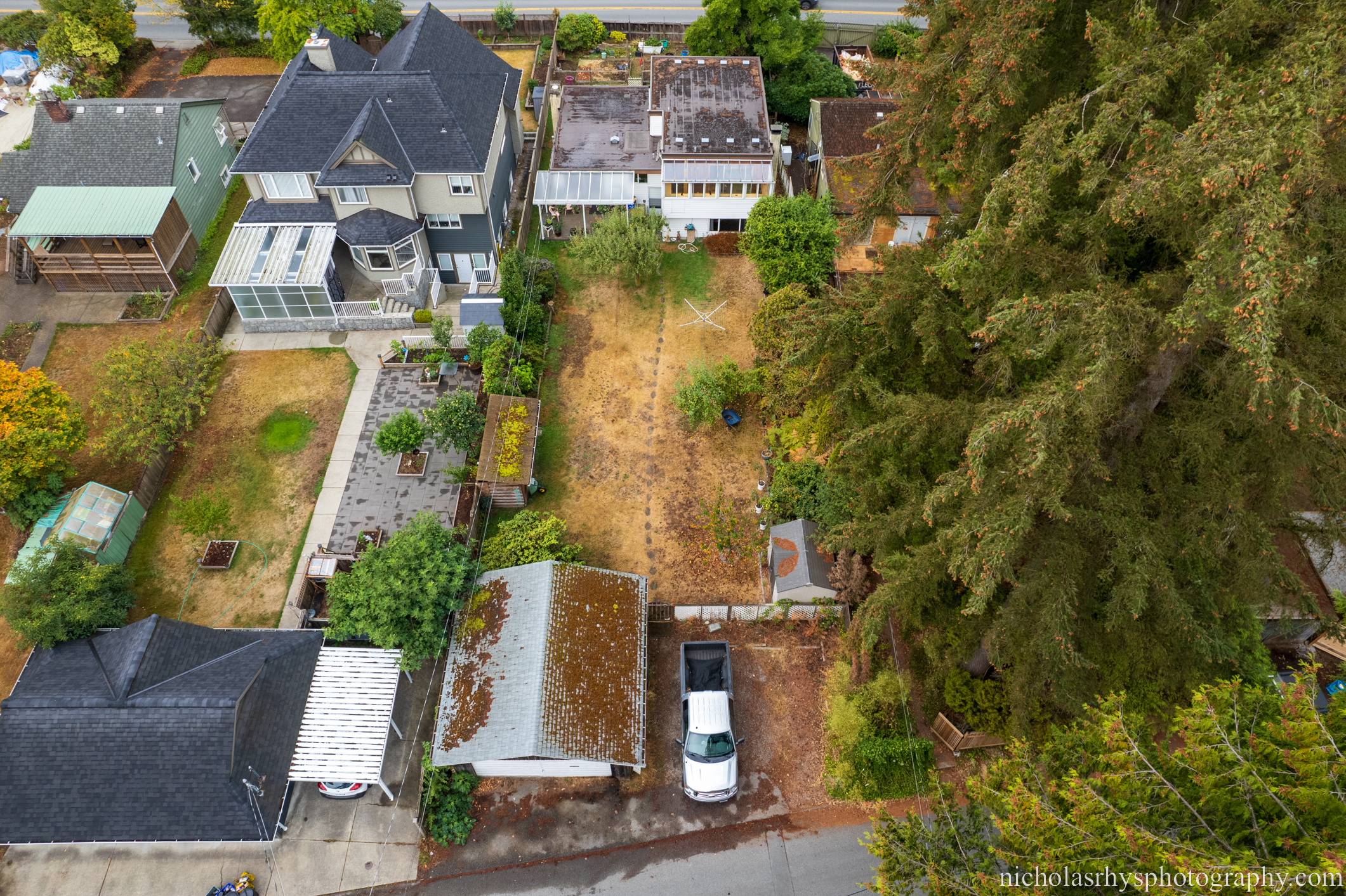 2252 Edgemont Blvd, North Vancouver 33